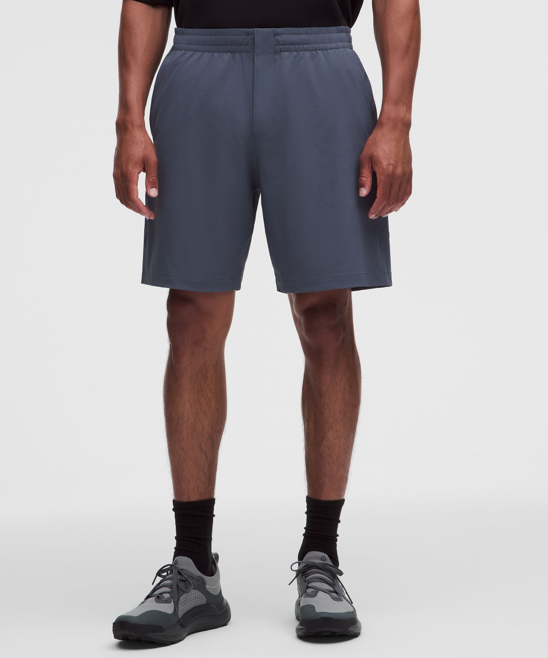 Zero Tucks Relaxed-Fit Short 8"