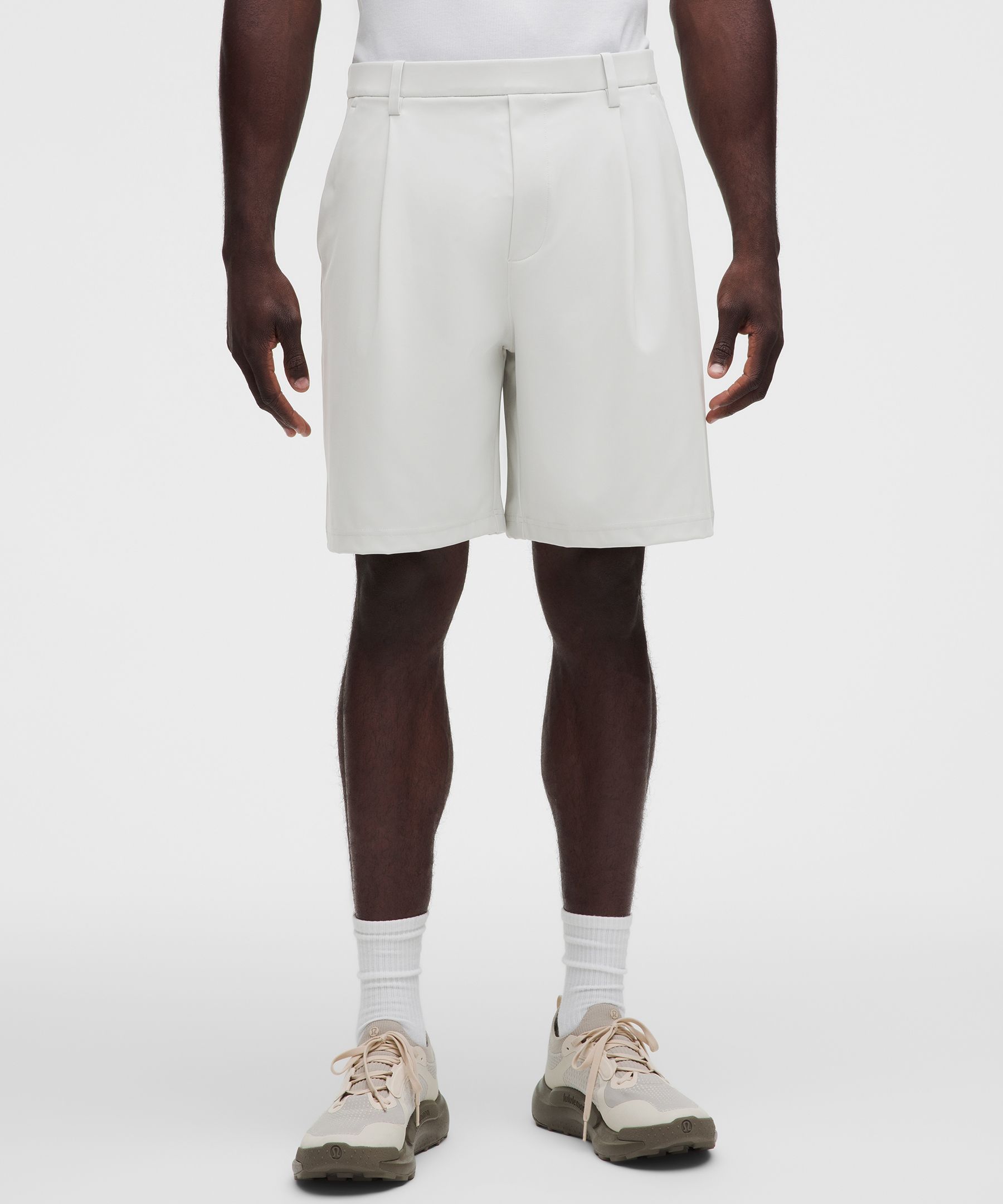 Men's Daydrift Relaxed-Fit Pleated Short 8"