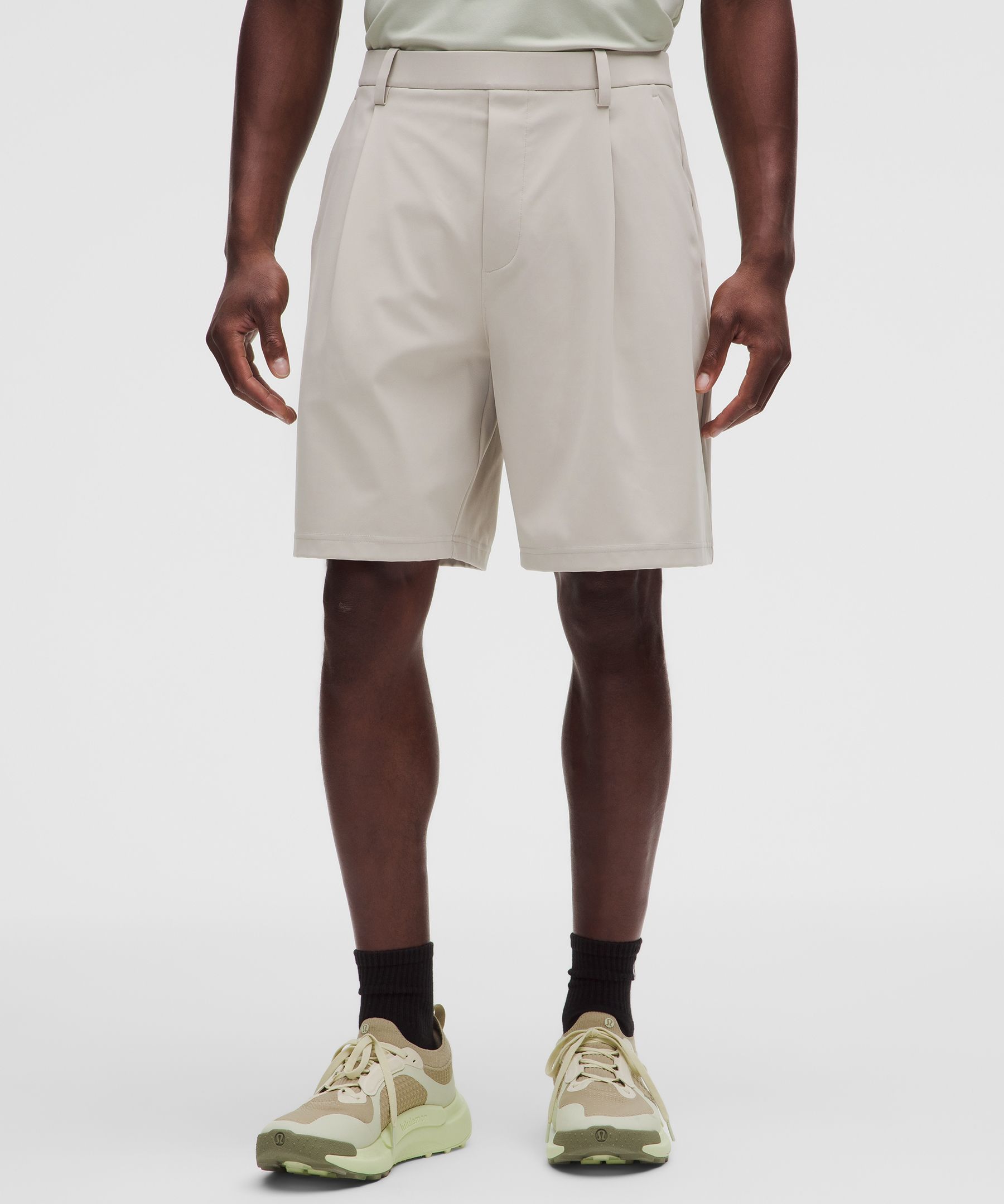 Men's Daydrift Relaxed-Fit Pleated Short 8"