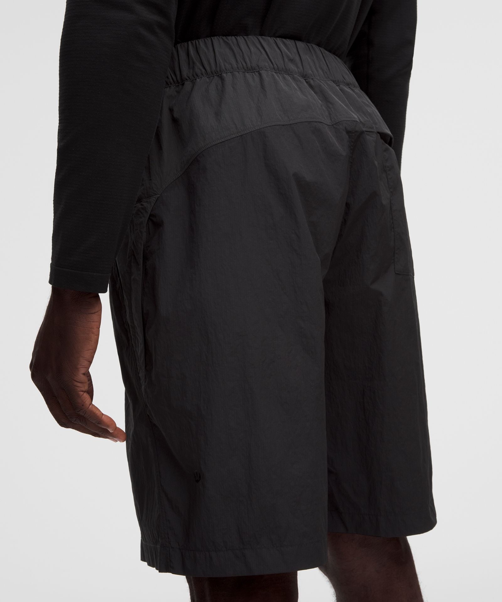 Мужские шорты Lululemon Nylon Relaxed Track — фото 7