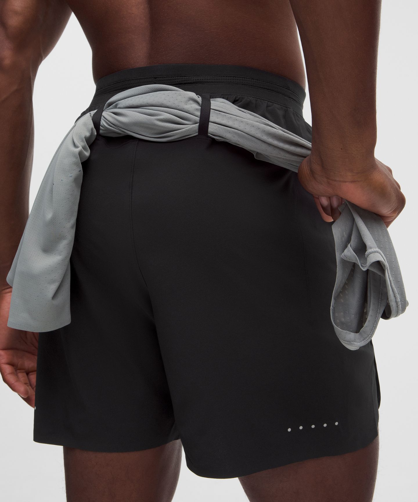 Мужские шорты для бега без подкладки Lululemon Fast and Free 7", обновлённый дизайн, цвет: Чёрный — фото 8