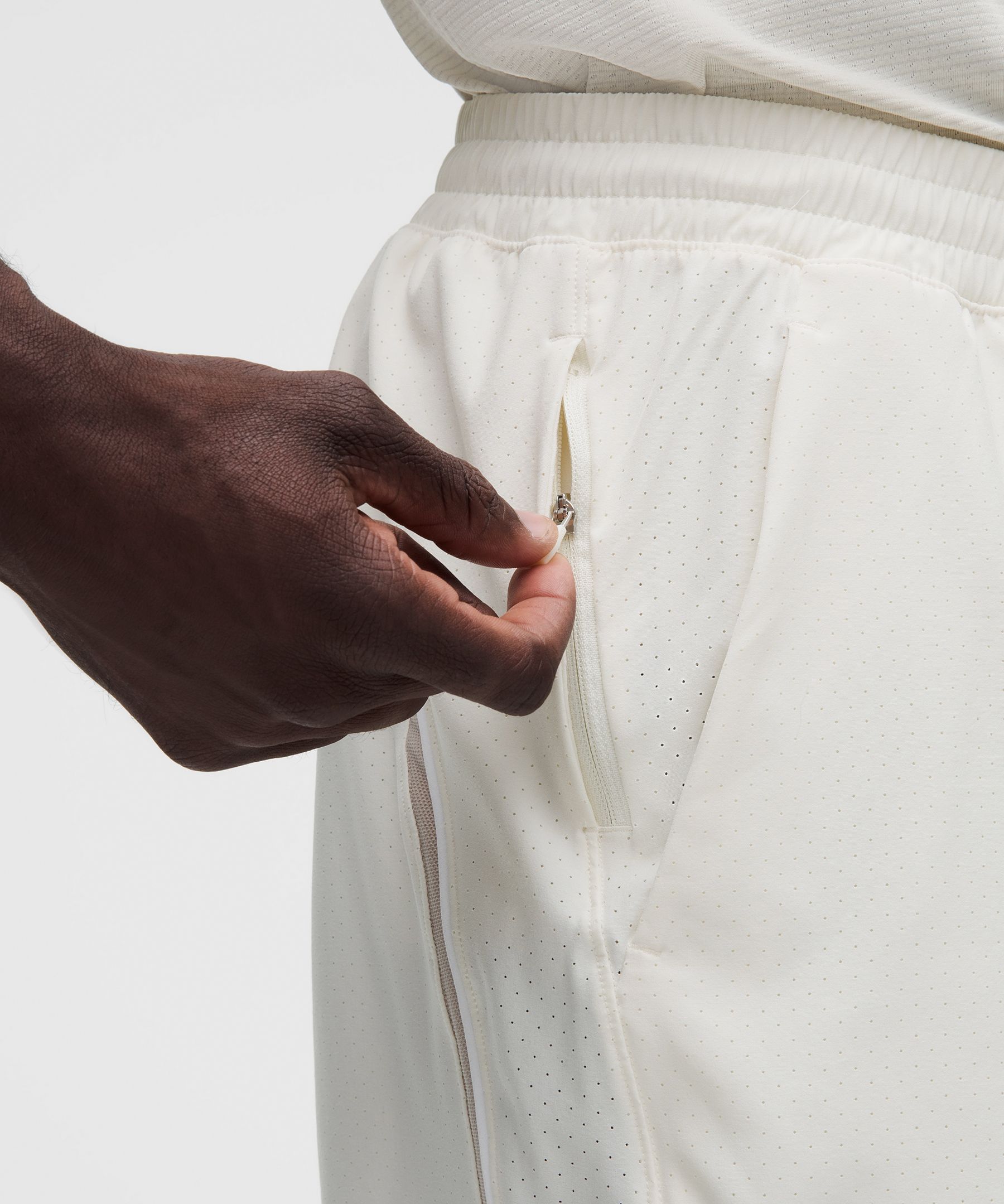 Pace Breaker Linerless Short 7" *Perforated