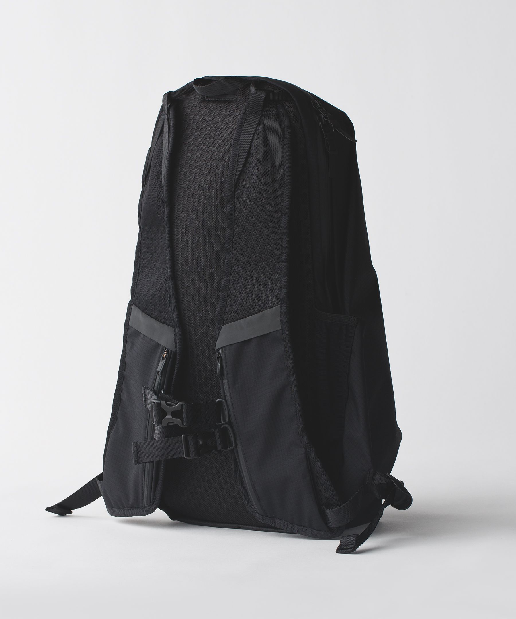 lululemon surge run backpack