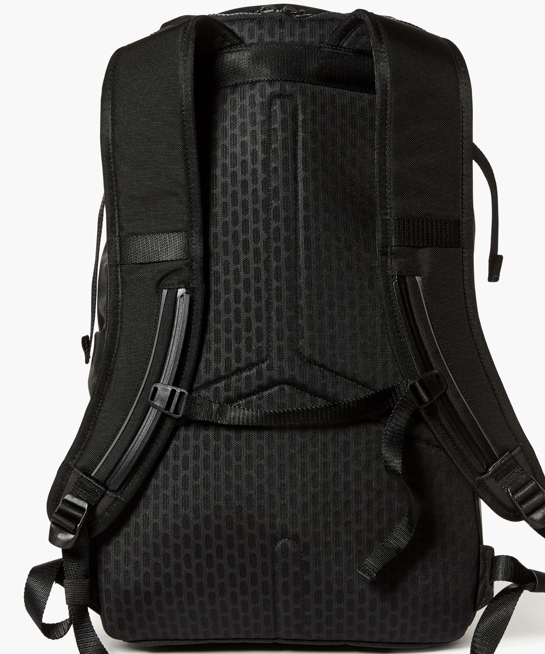 lululemon assert backpack