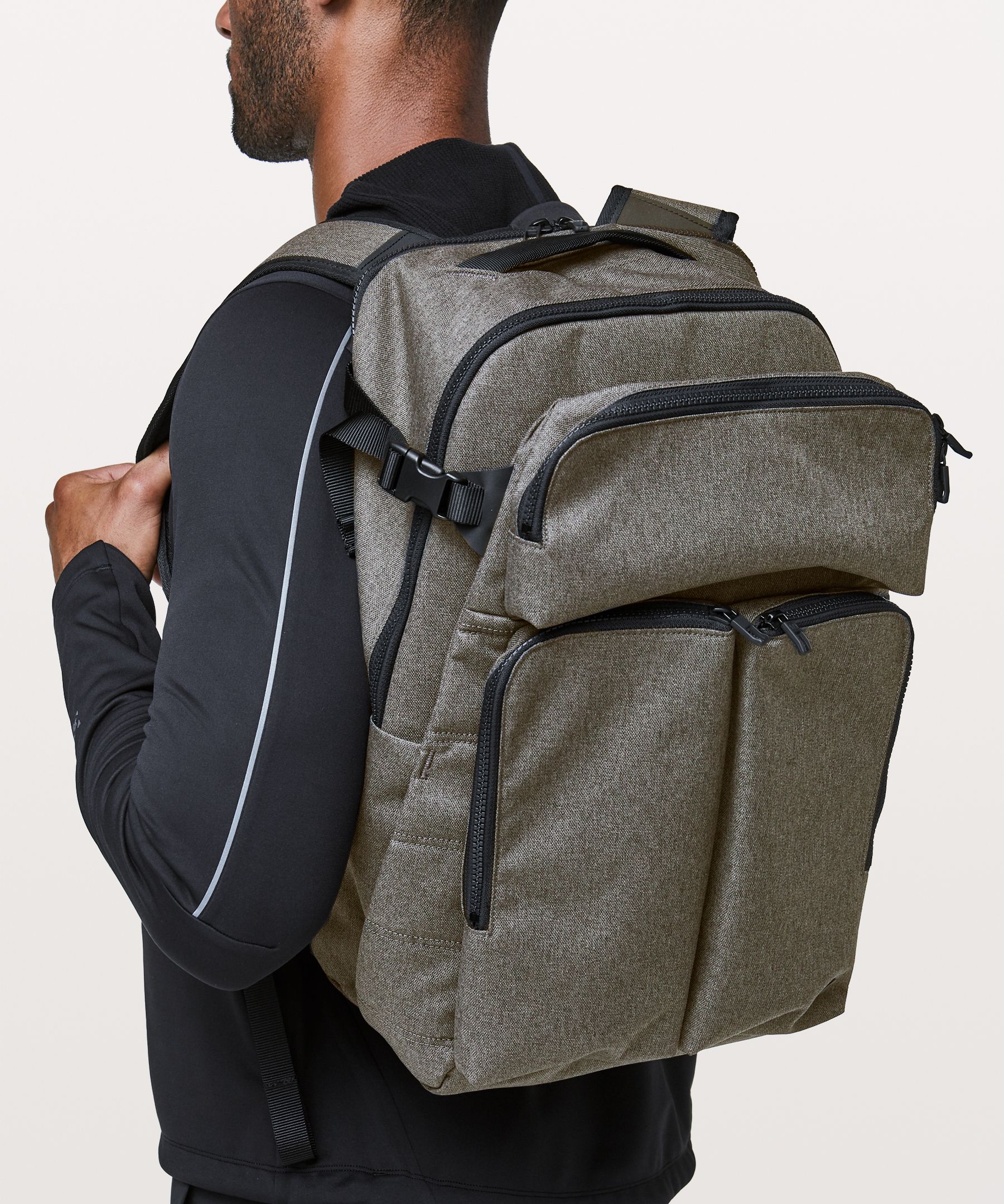 lululemon assert backpack review