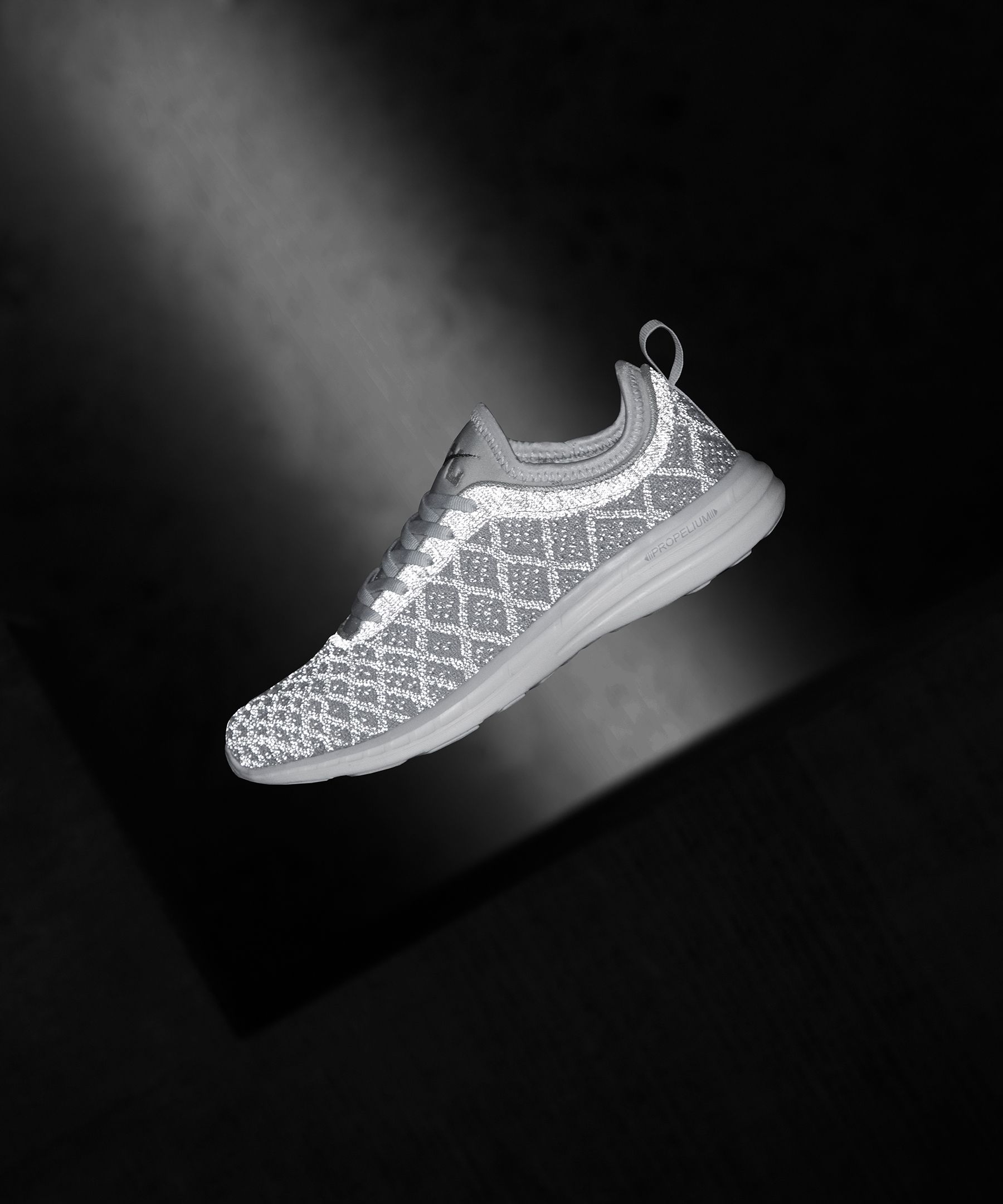 Photo of Men's TechLoom Phantom Shoe *Reflective