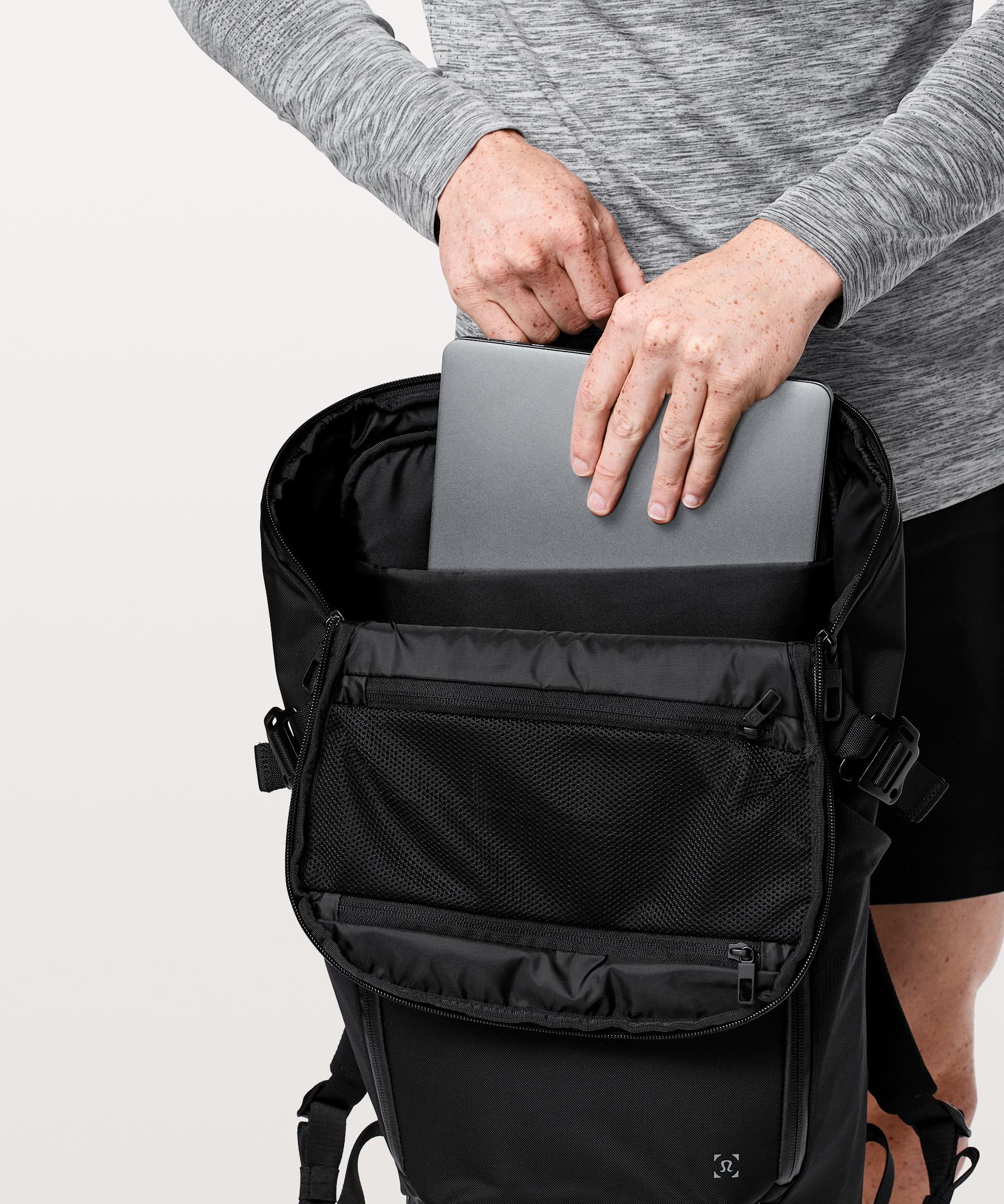 More Miles Backpack | バッグ | Lululemon JP