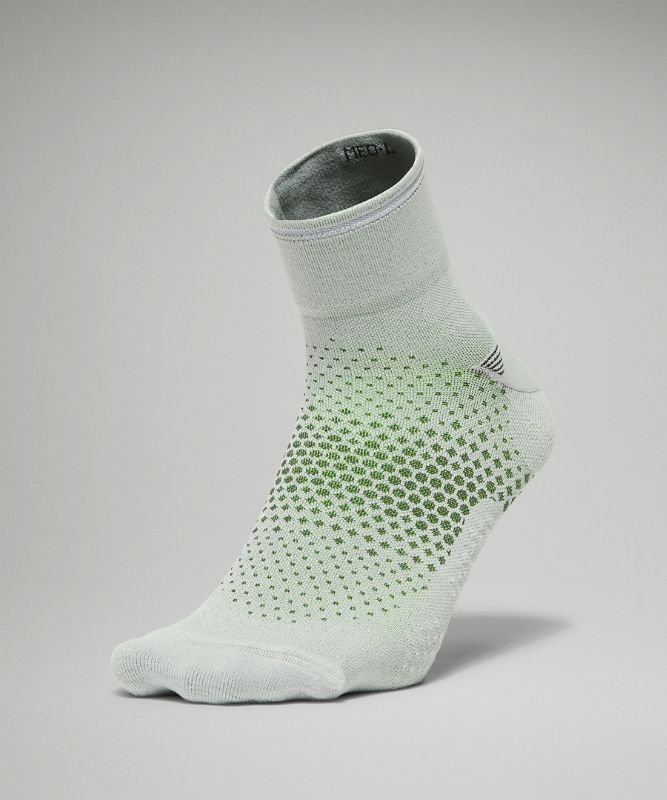 MacroPillow Ankle Running Sock *Medium Cushioning