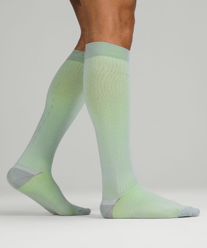 MicroPillow Compression Knee-High Running Sock *Light Cushioning