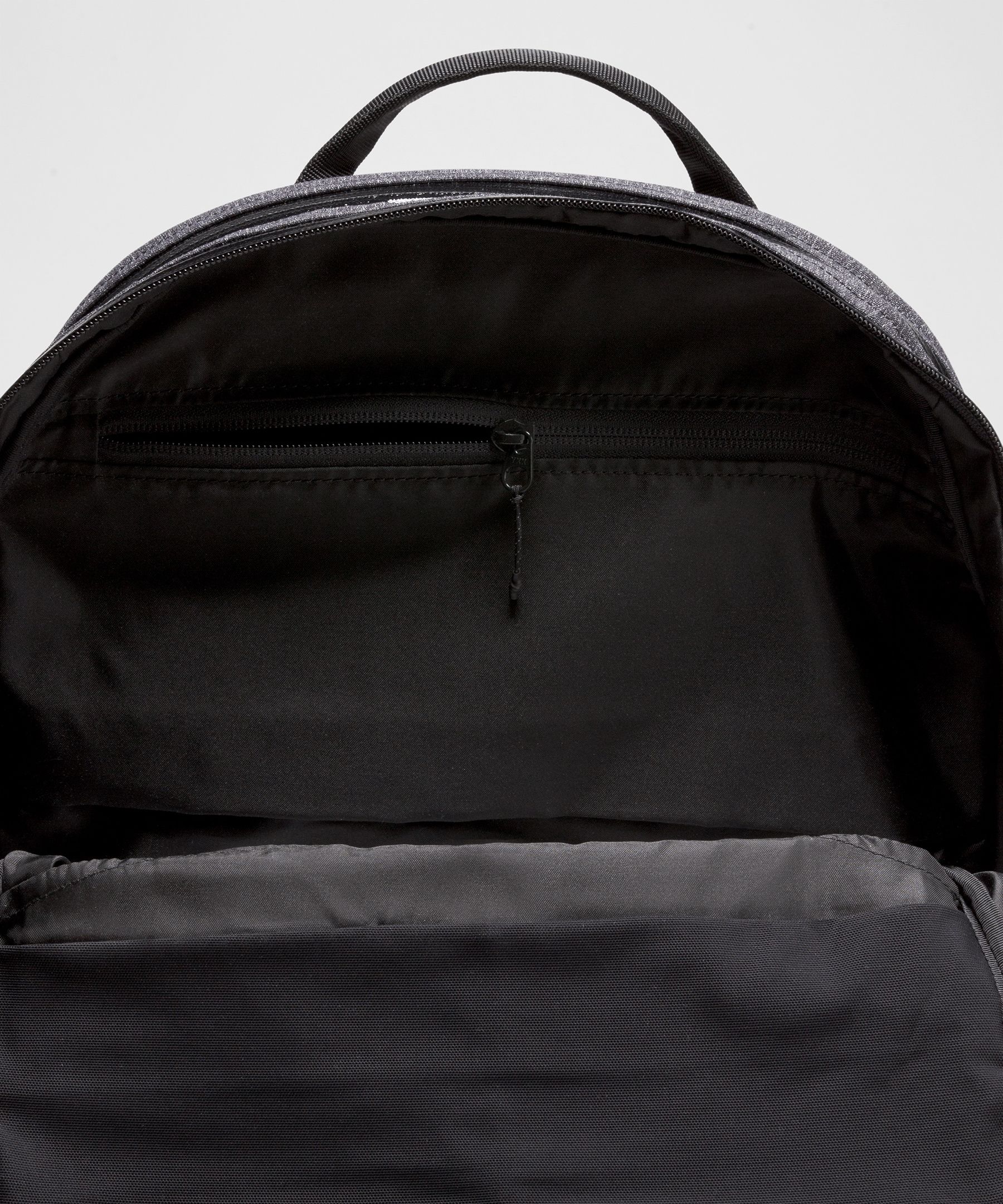 Lululemon Core Backpack 2.0 20L in 2024