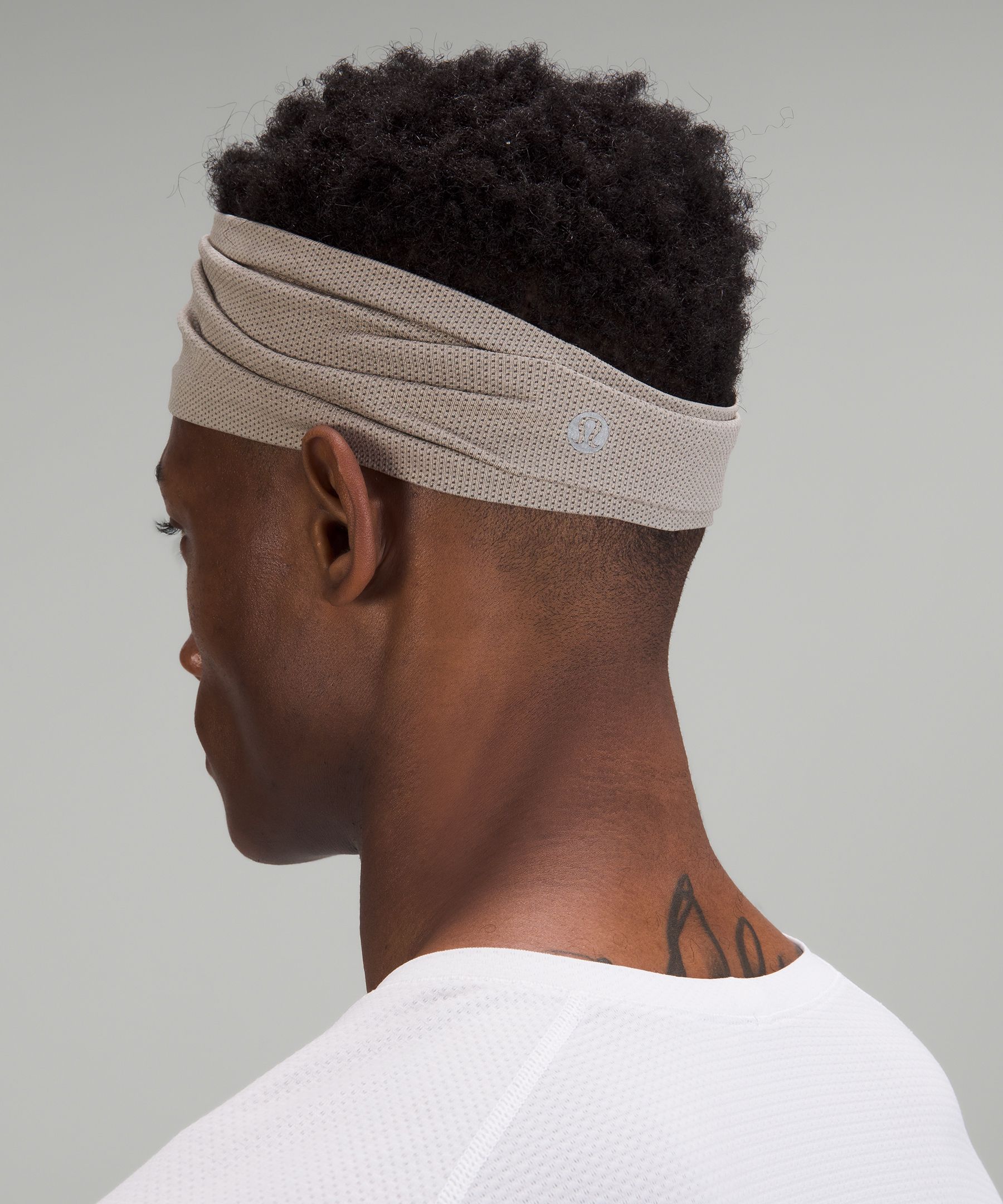 Lululemon Men's Metal Vent Tech Headband. 3