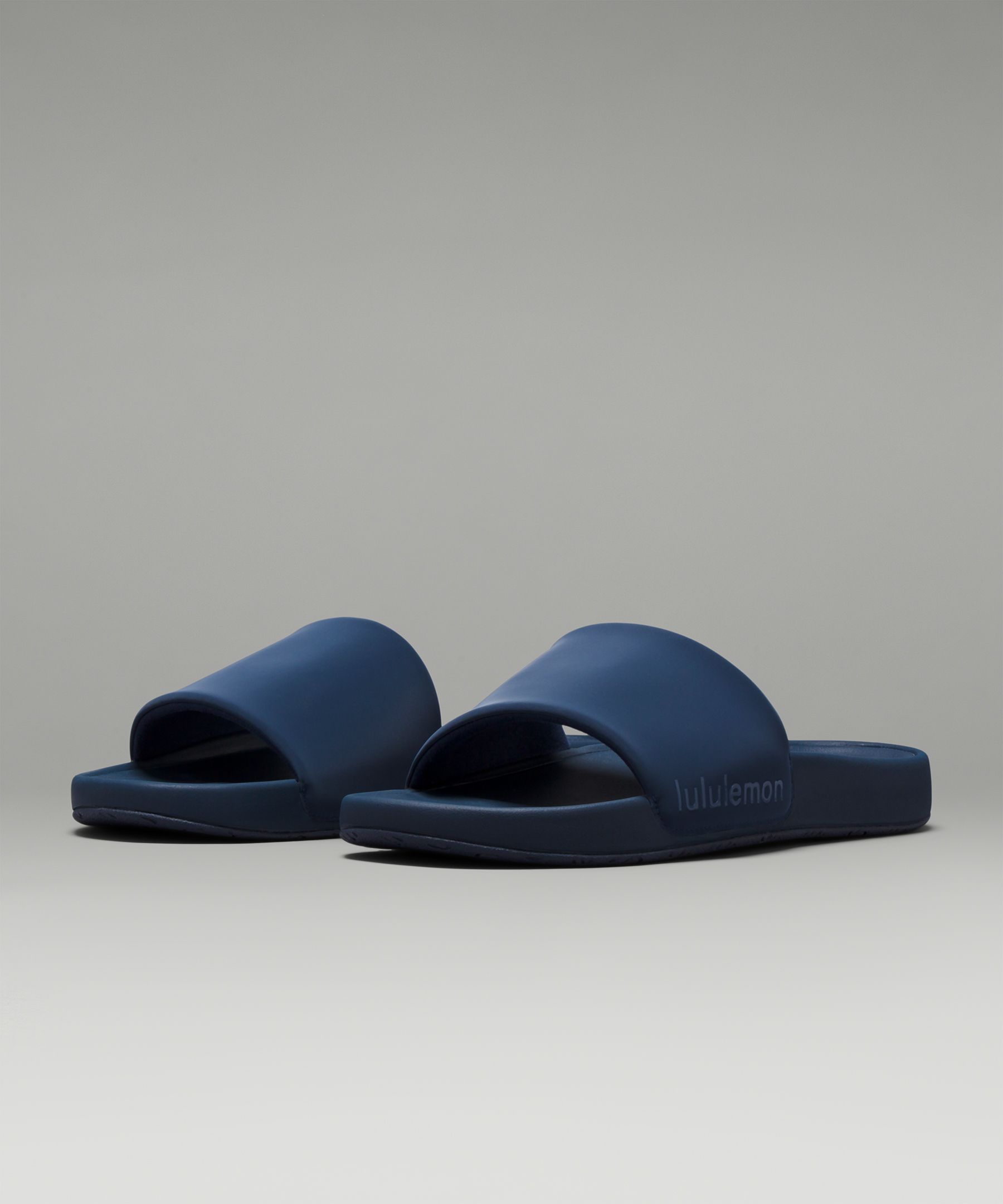 Lululemon Restfeel Men's Slide. 1