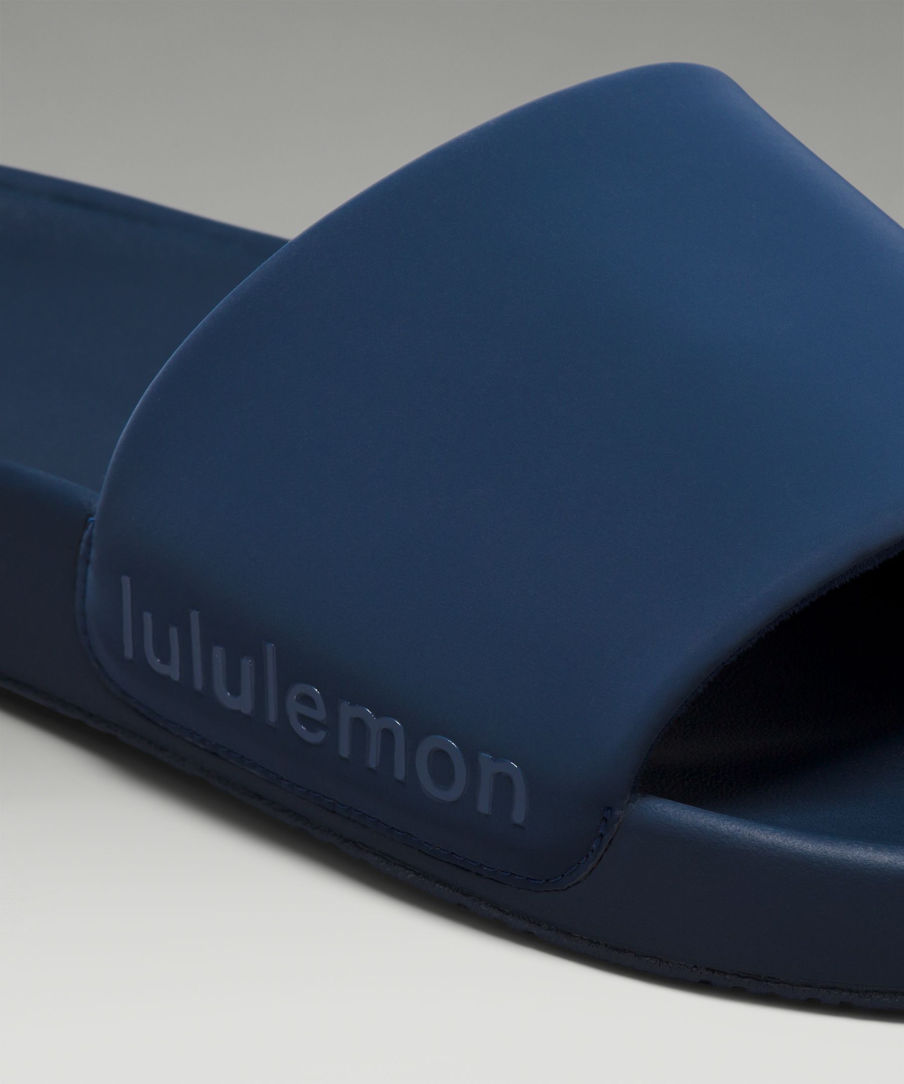 Lululemon Restfeel Men's Slide. 7