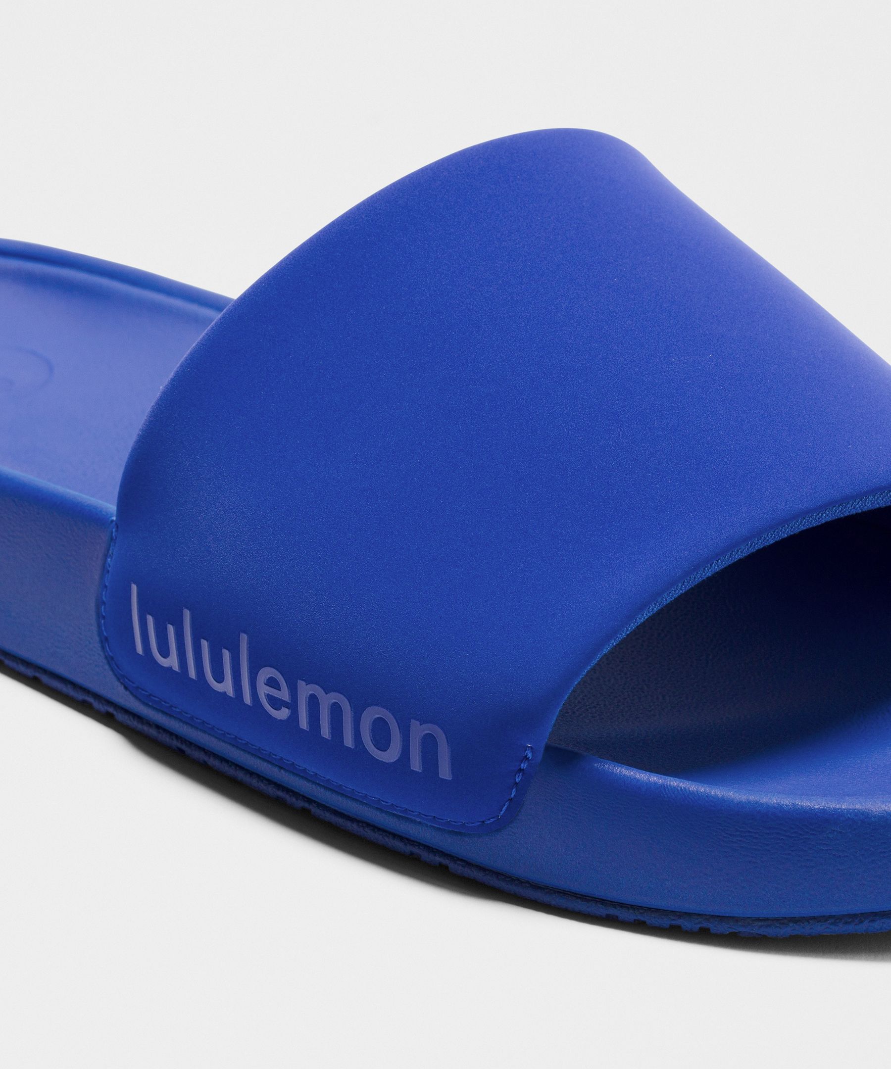 Lululemon Restfeel Slide
