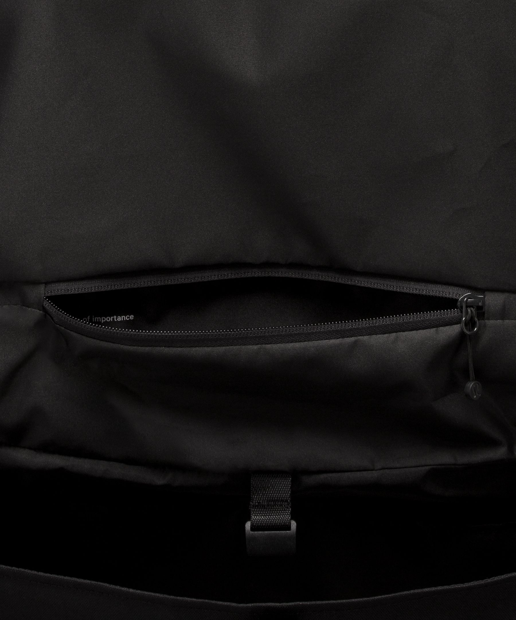 Commuter Messenger Bag 14L