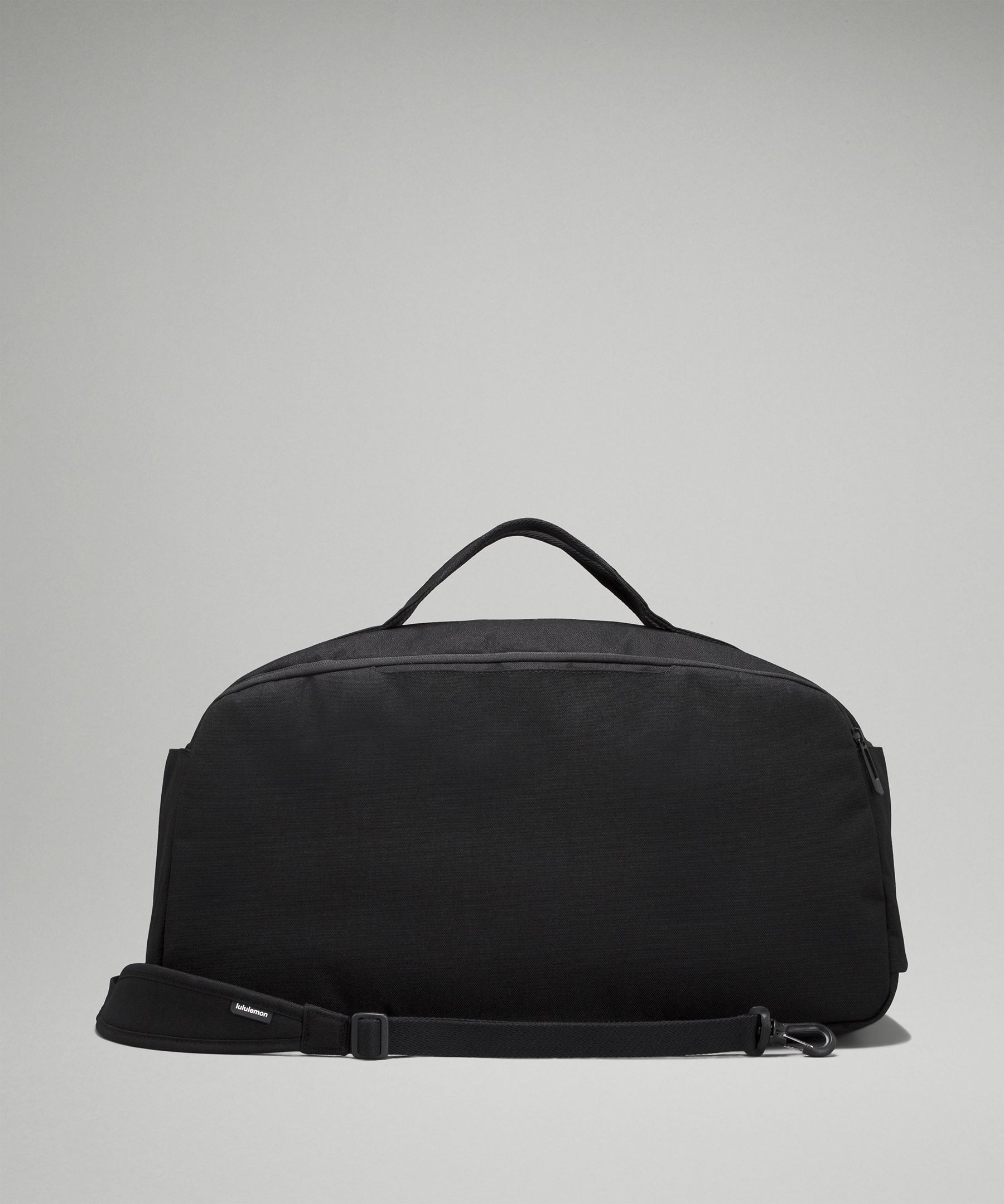 Lululemon command the day duffel review online