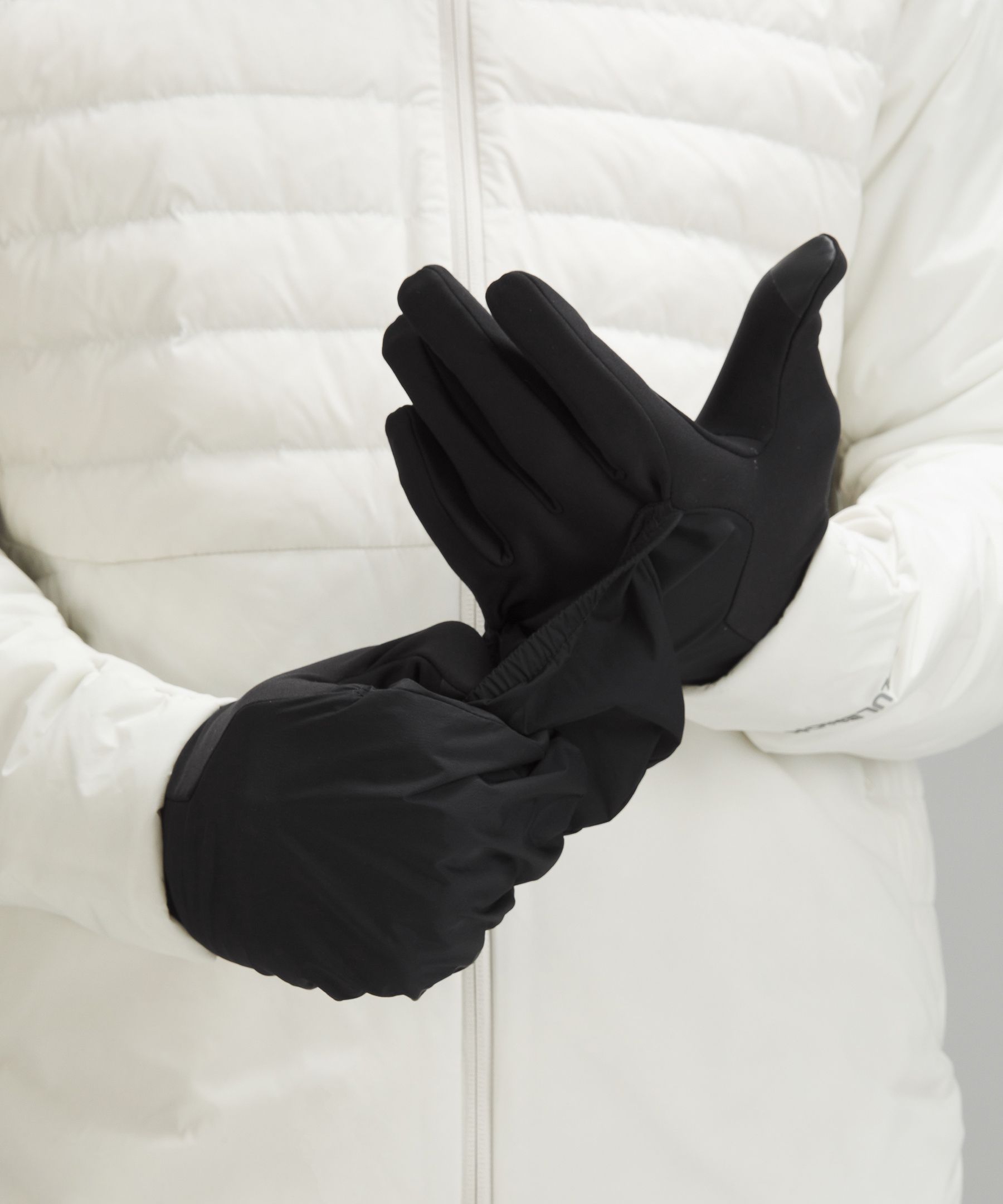 Shop Lululemon Fast And Free Hooded Running Gloves