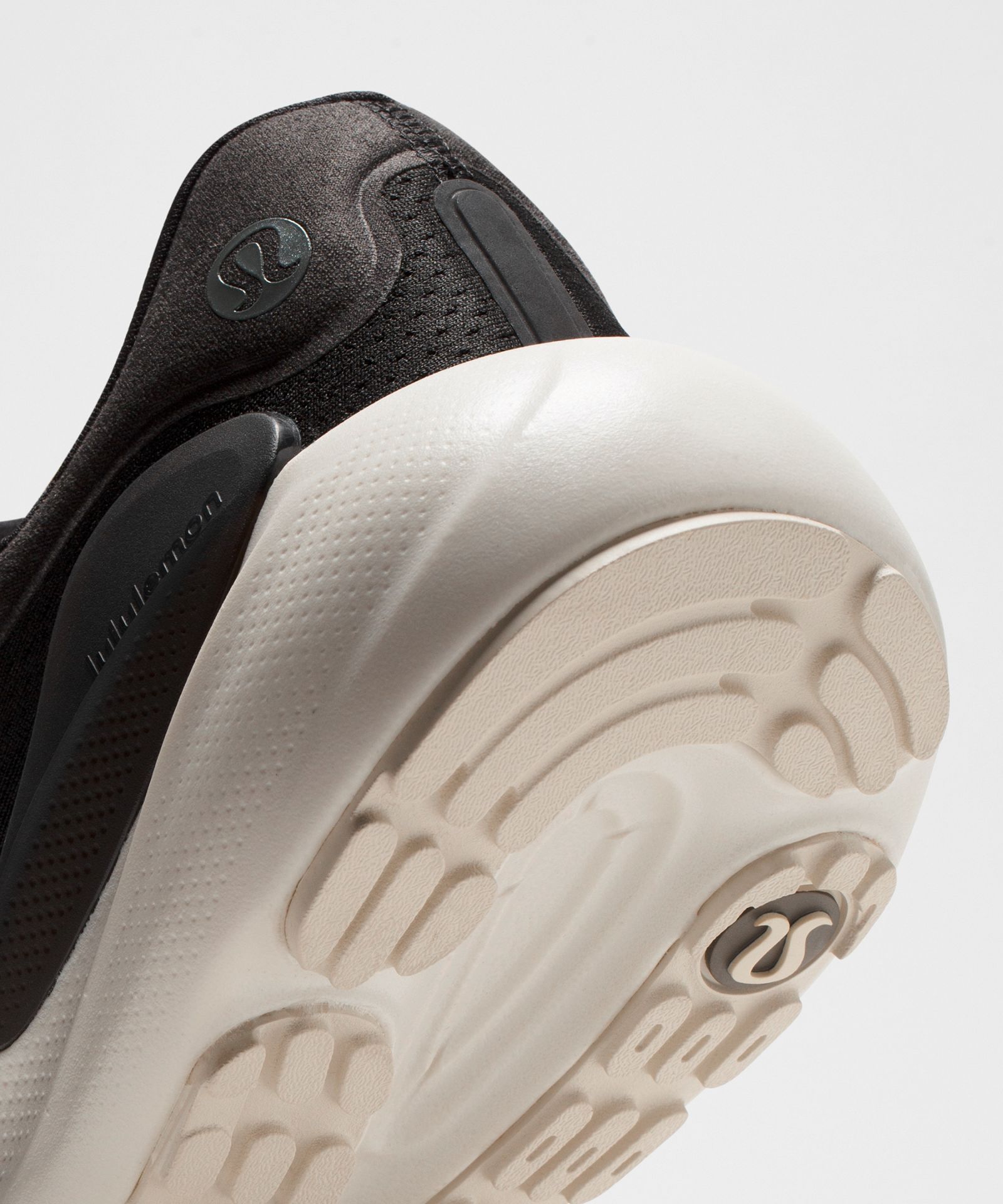 Lululemon Men's Beyondfeel Running Shoe — фото 8