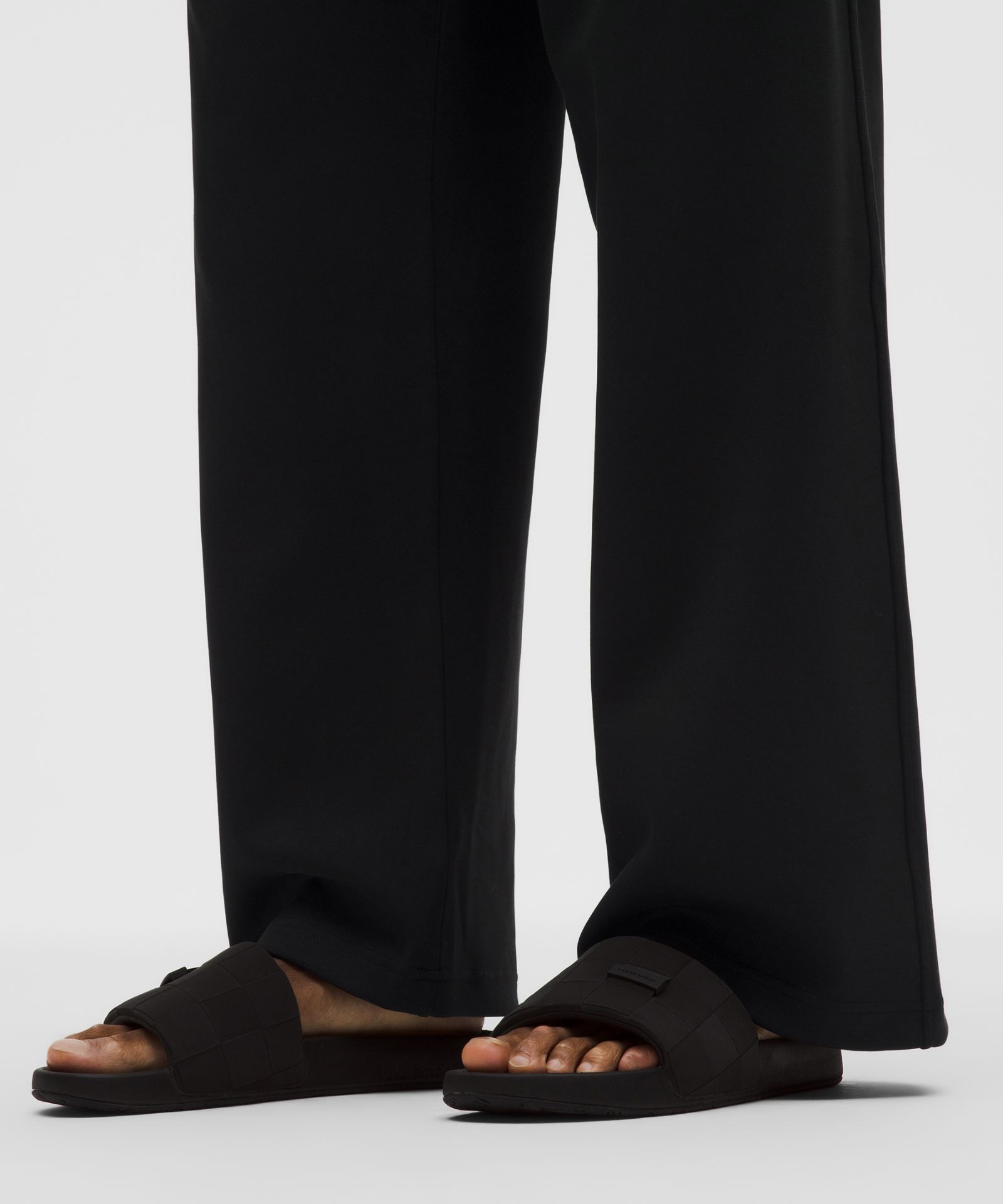 Мужские сандалии Lululemon Men's Restfeel Woven Slide — фото 2