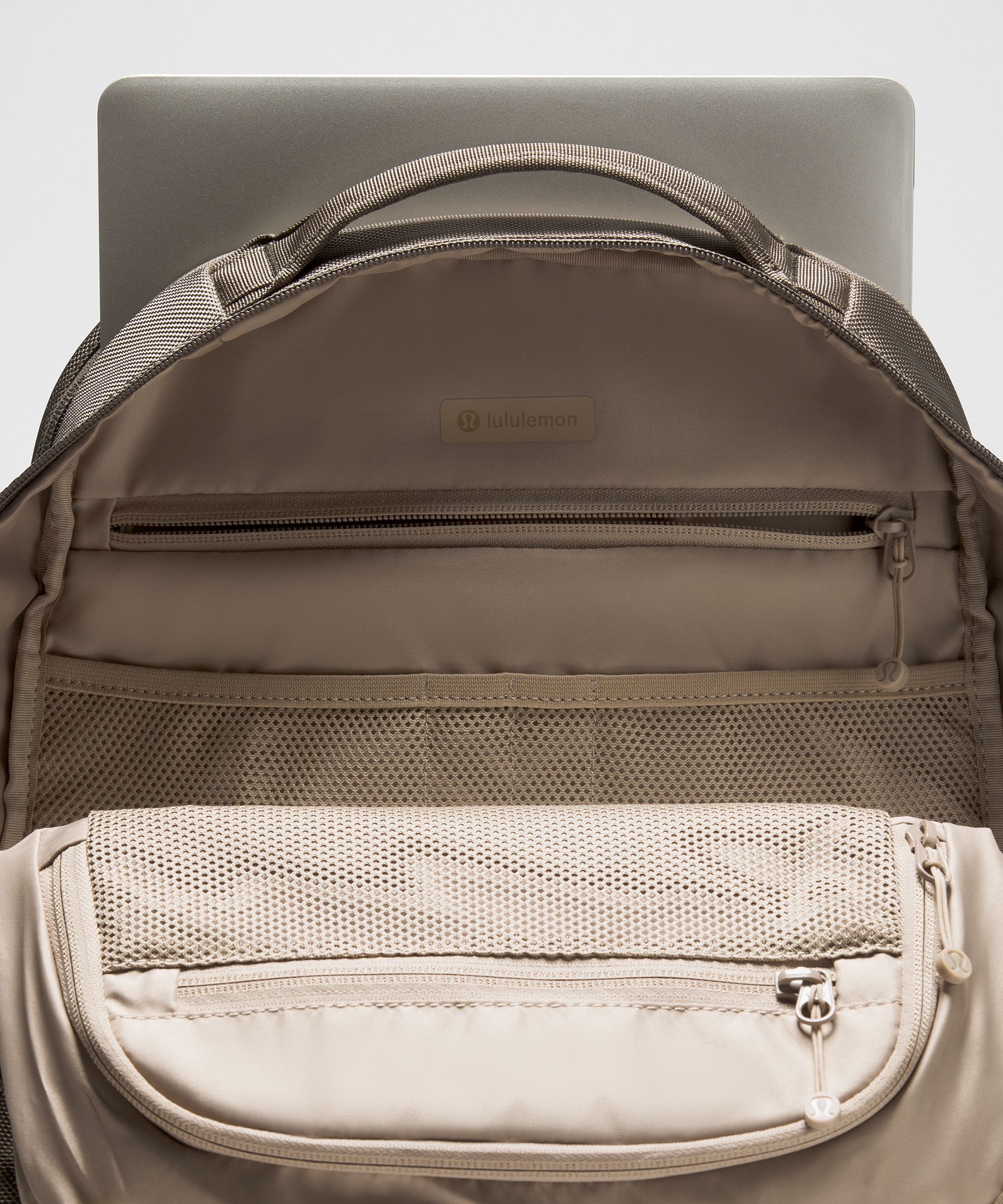 ルミスパ Cruiser Backpack 26L *Updated | Bags | Lululemon EU