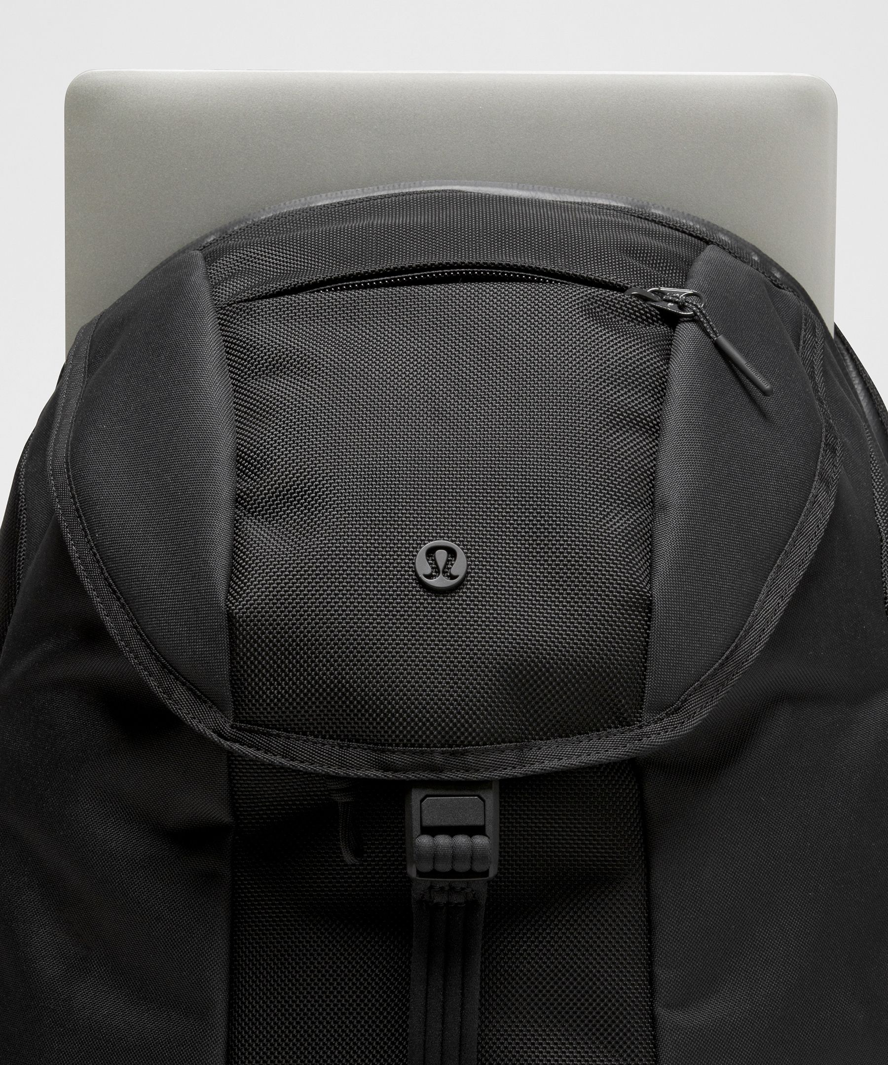 Daily Dispatch Backpack 28L