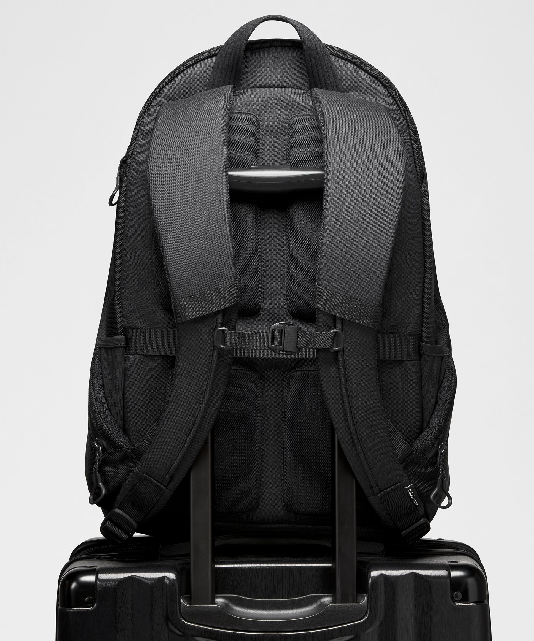 Daily Dispatch Backpack 28L
