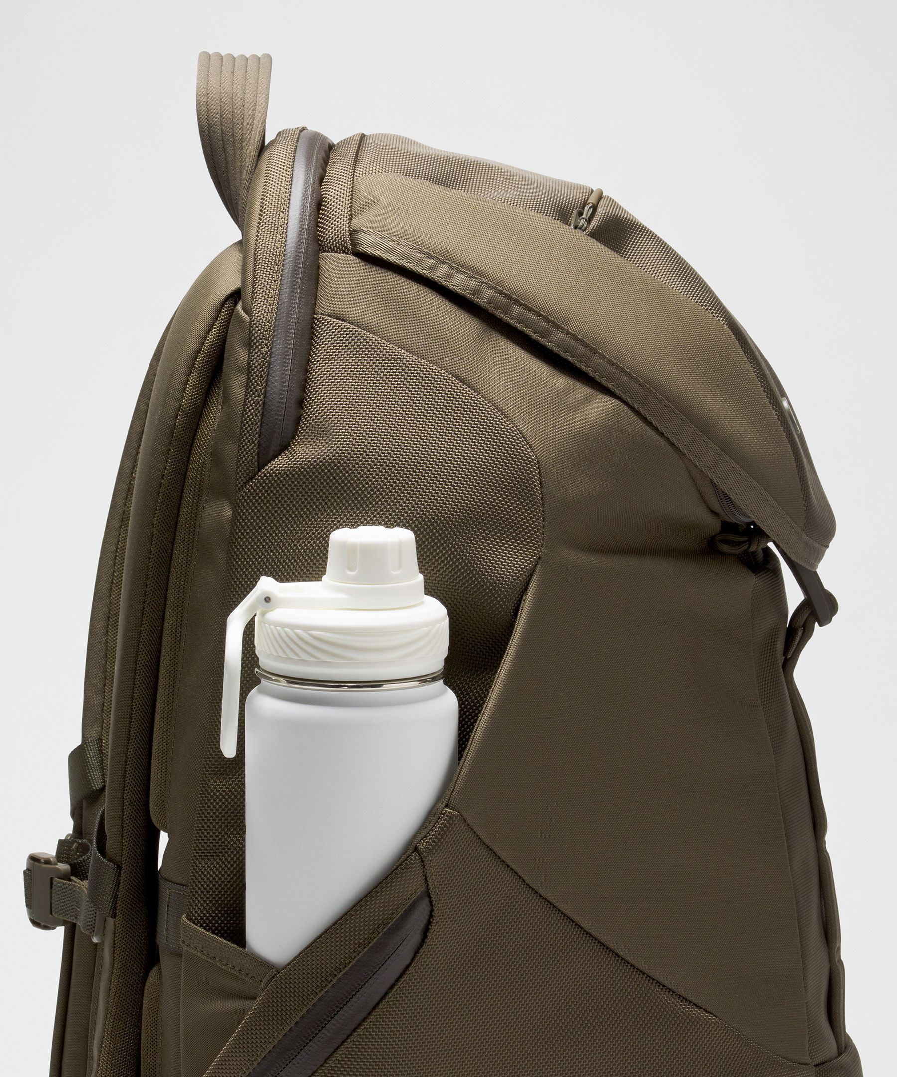 Daily Dispatch Backpack 28L