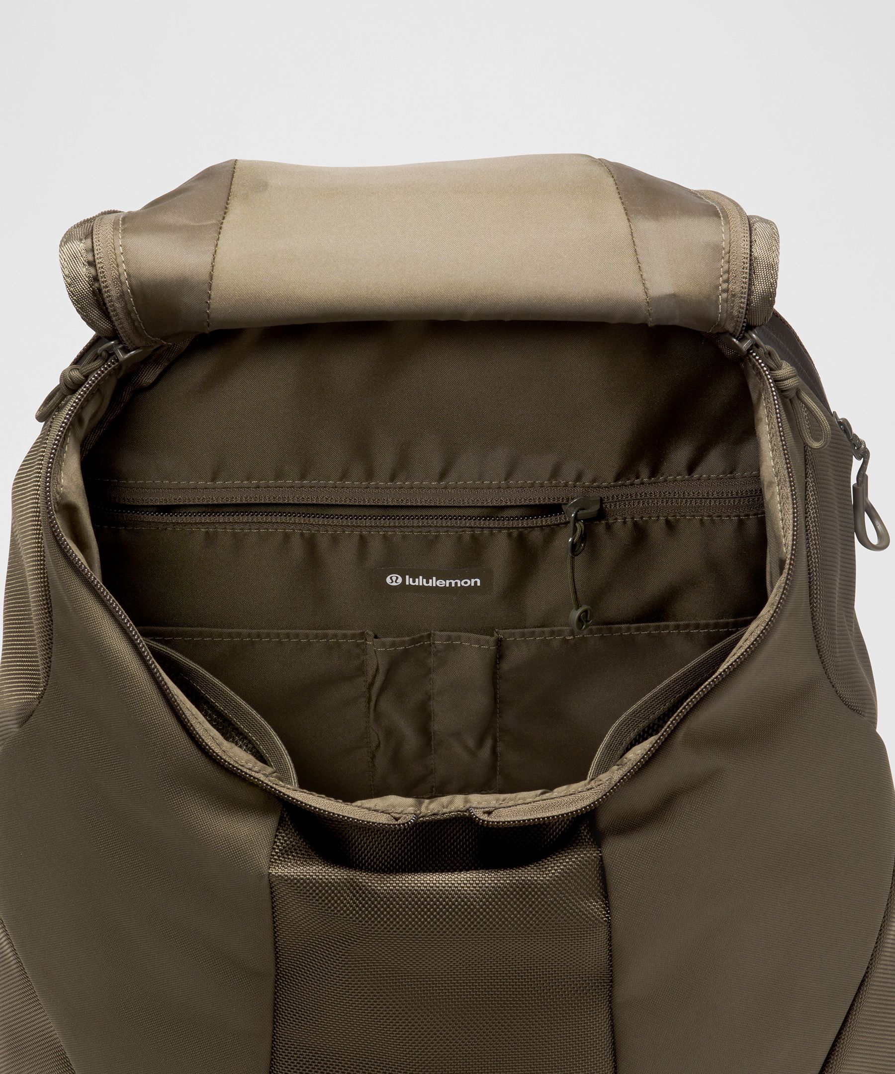 Daily Dispatch Backpack 28L