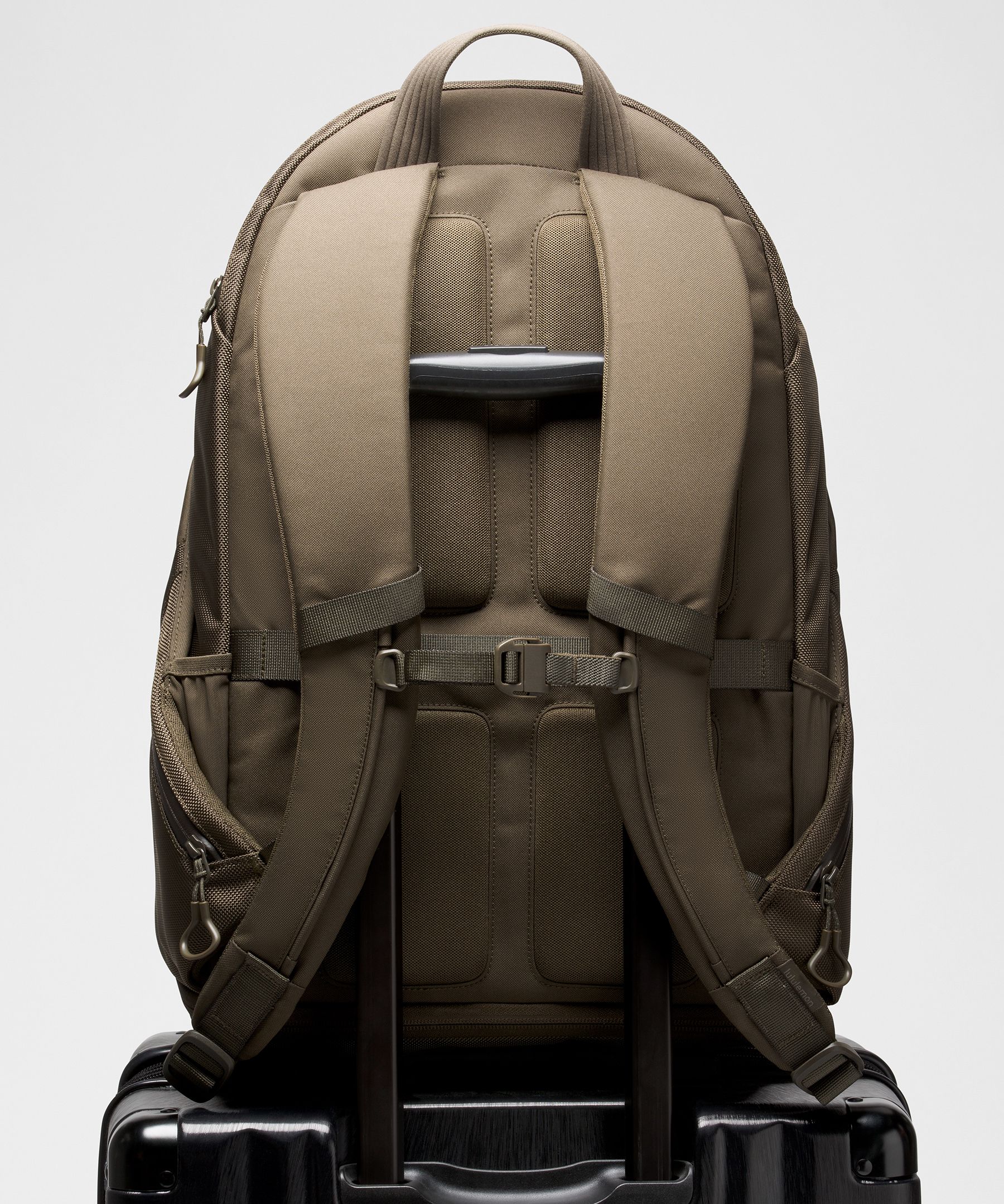 Daily Dispatch Backpack 28L