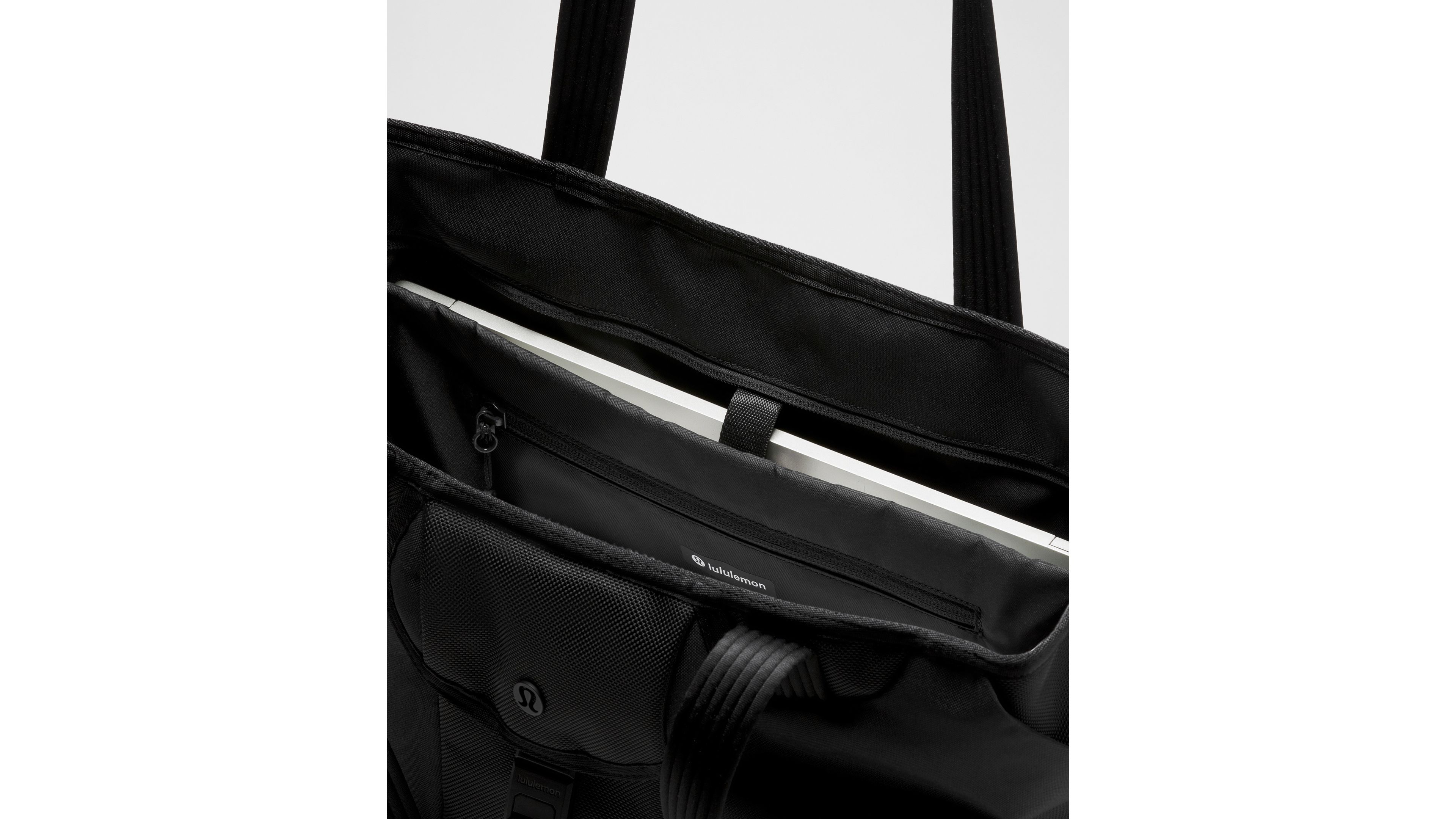 Daily Dispatch Tote Bag 16L