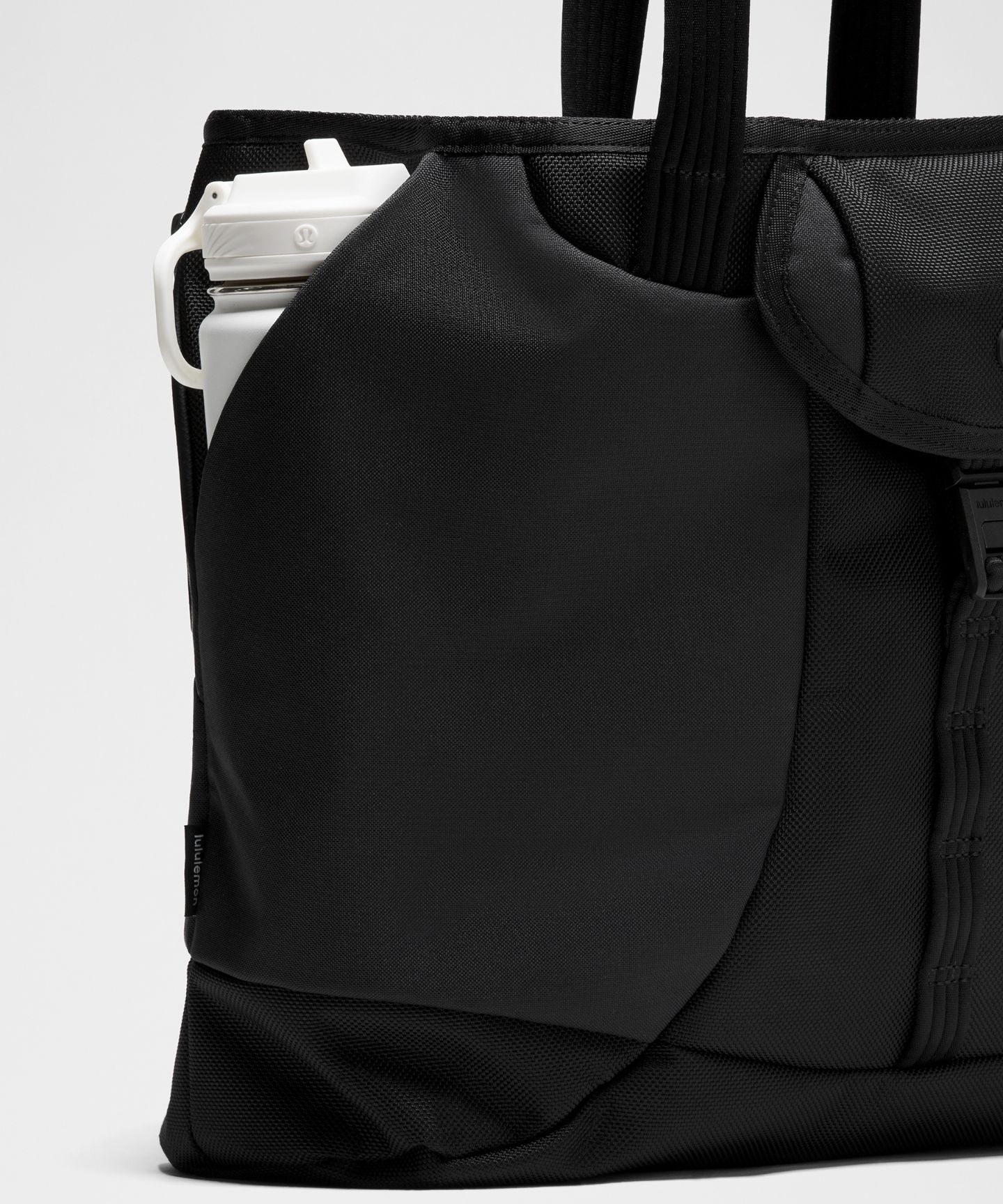 Сумка Lululemon Daily Dispatch 16L, цвет: Чёрный — фото 5