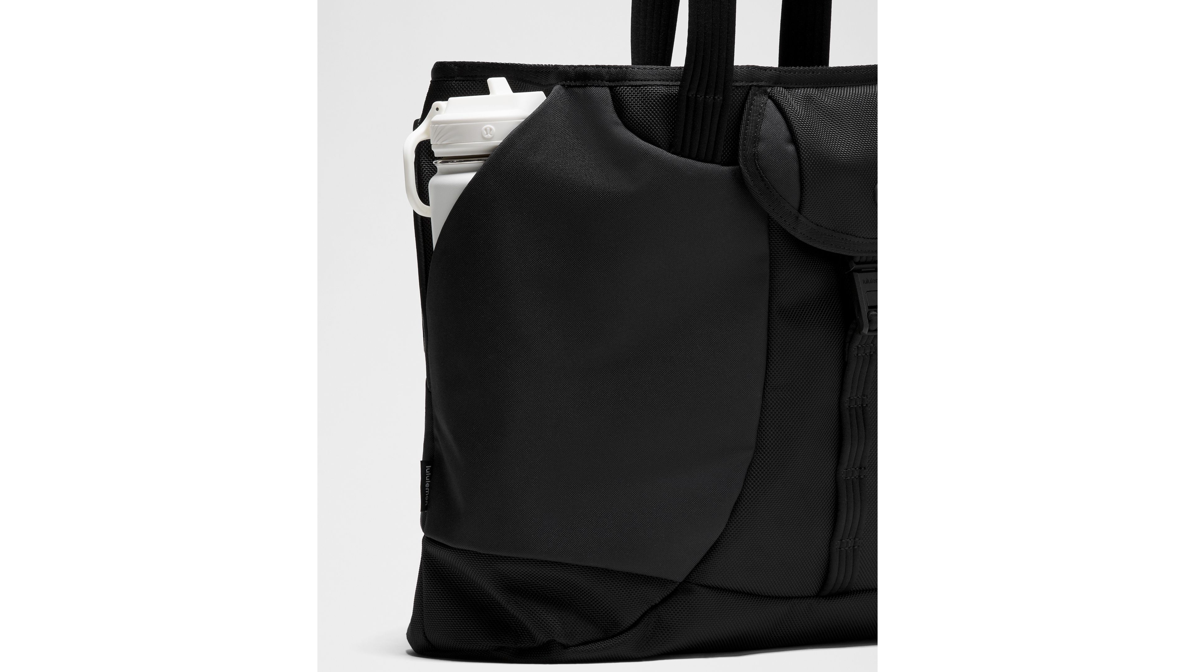 Daily Dispatch Tote Bag 16L