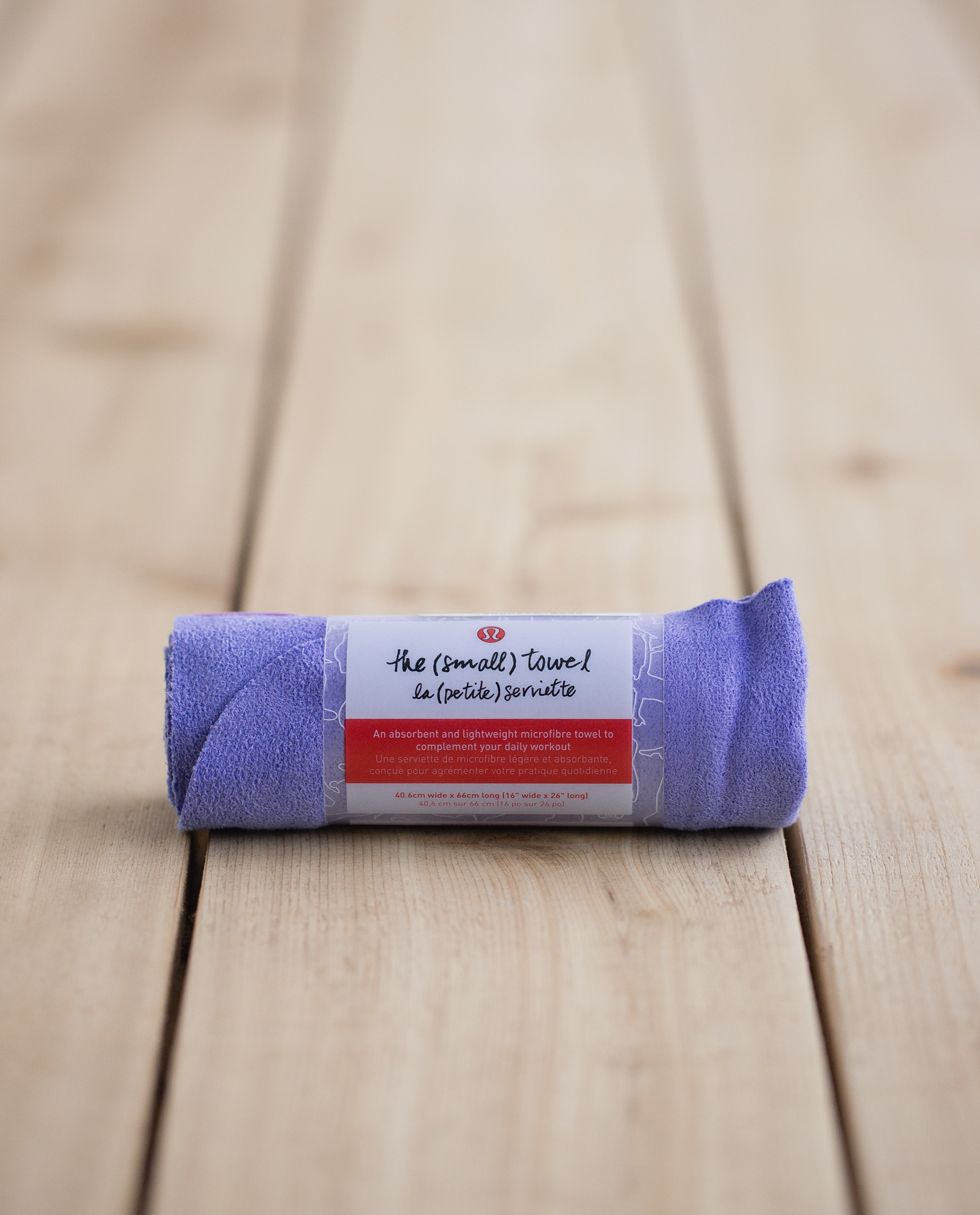 lululemon workout towel