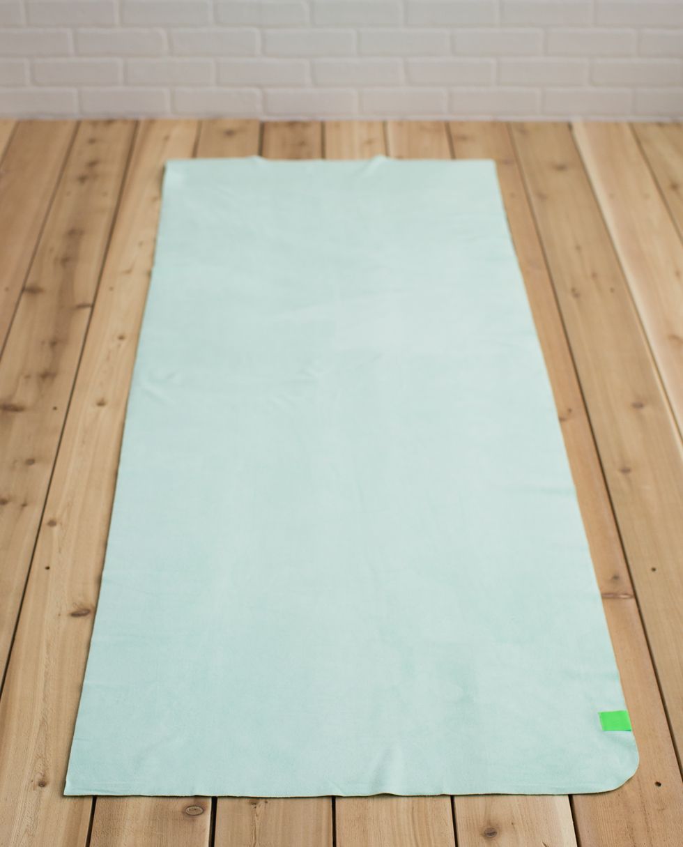 lululemon hot yoga mat