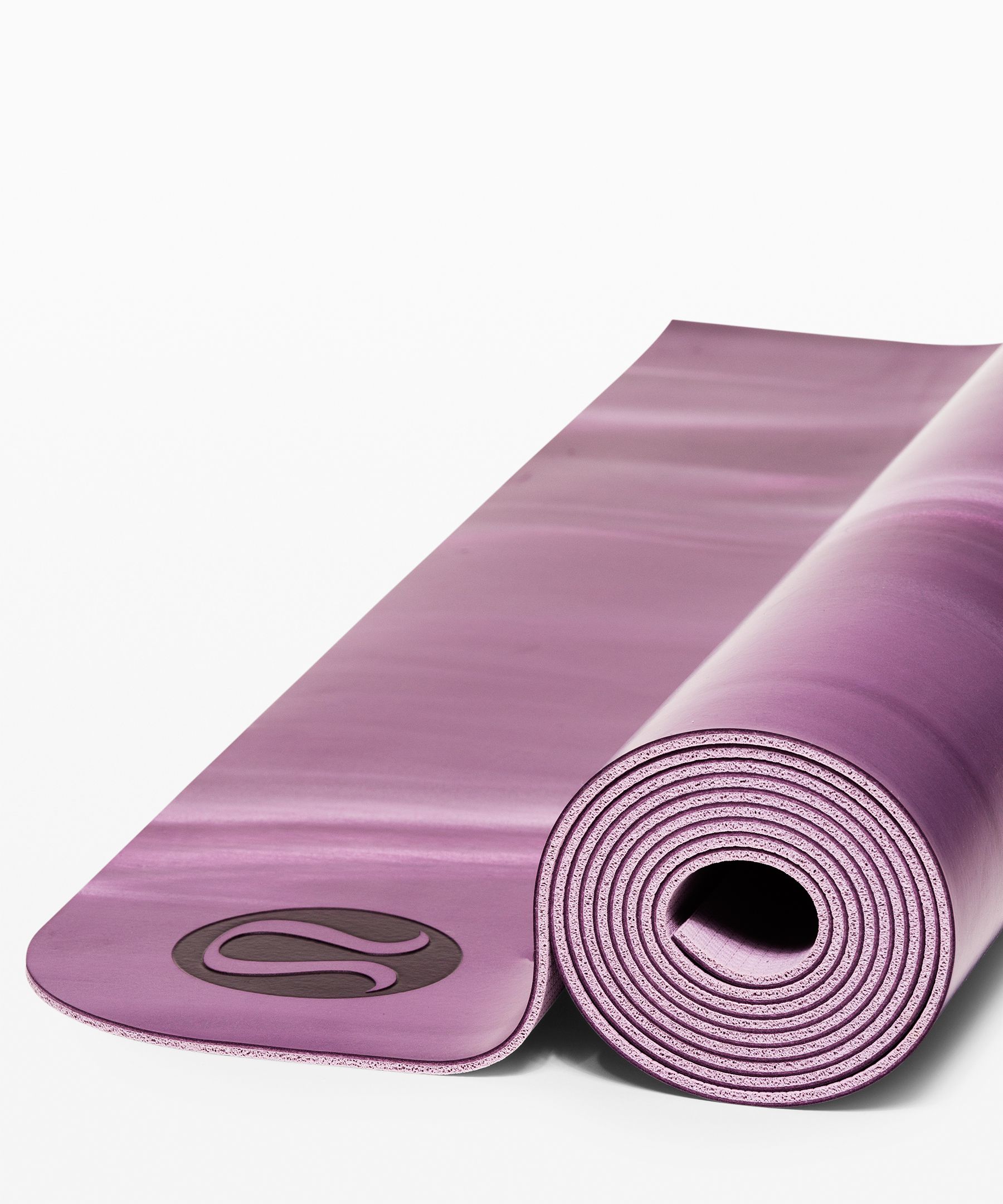 lululemon reversible mat vs the match