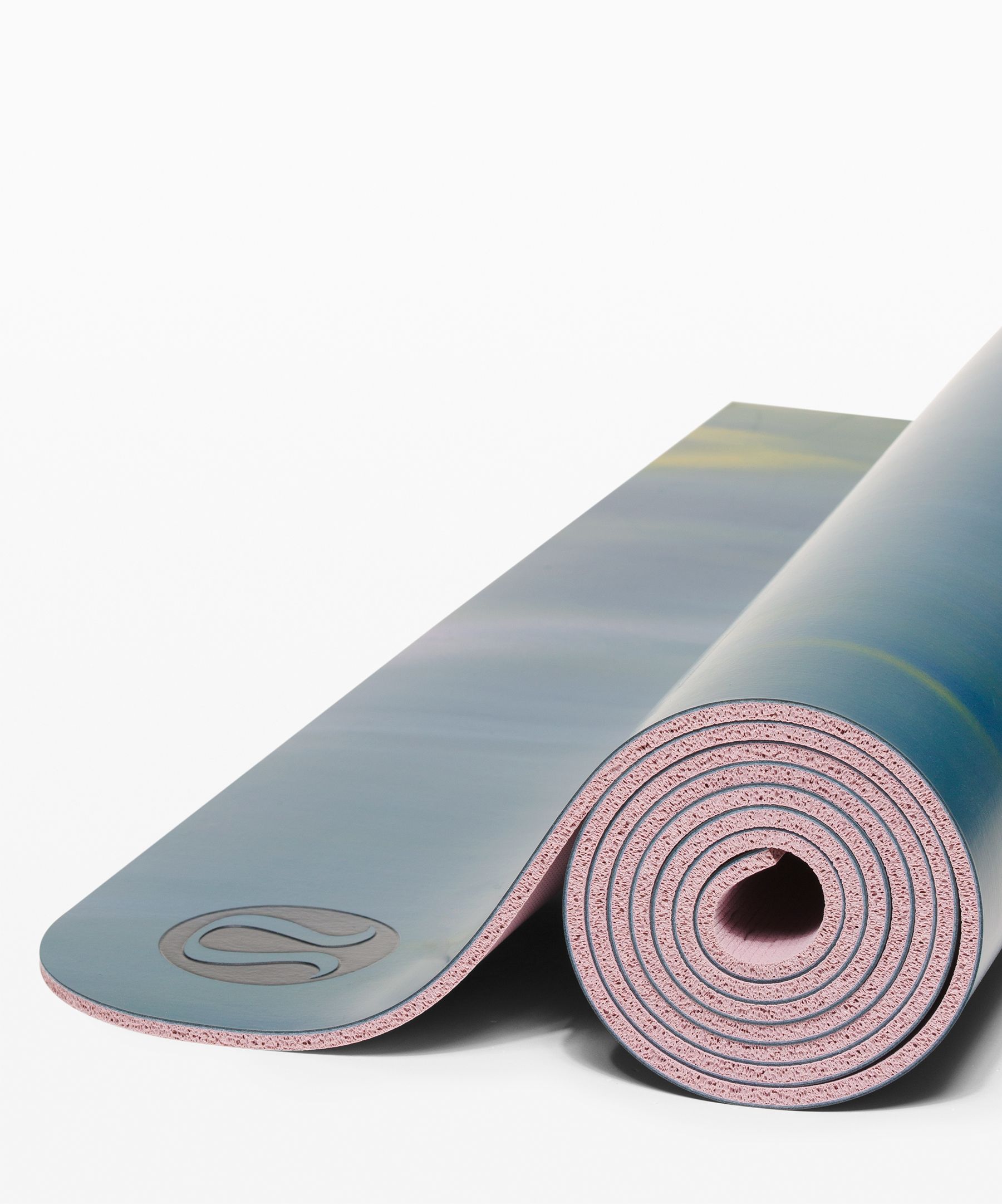 lululemon yoga mat which side up