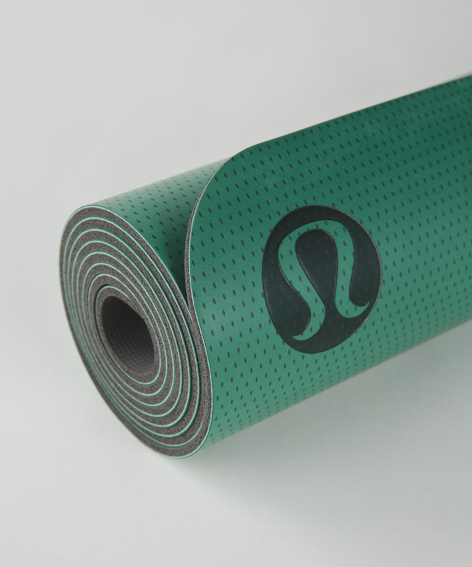 The Reversible (Big) Mat | Yoga Mats | Lululemon UK