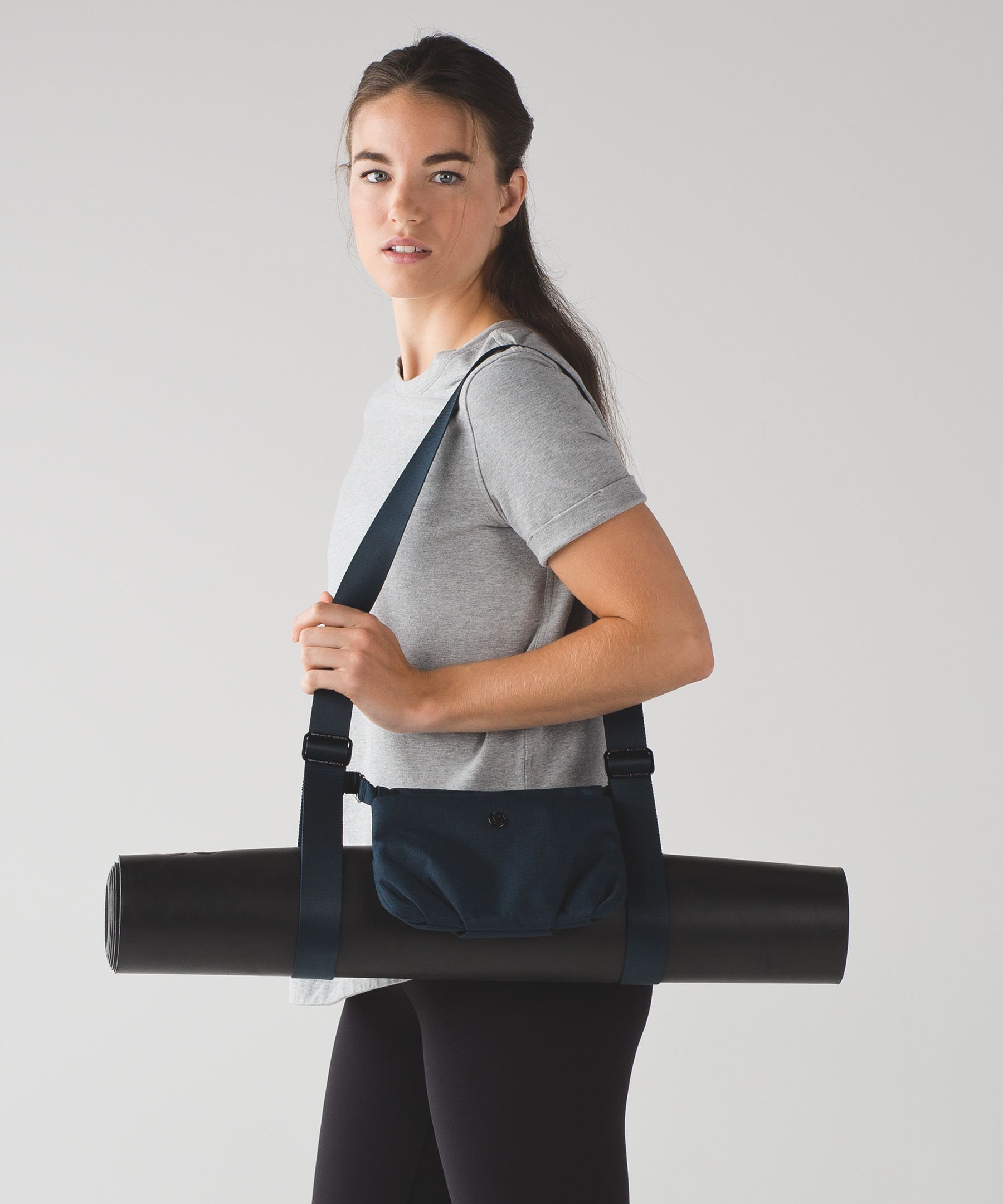 Essential Mat Carrier *1.8L Women's Bags lululemon athletica