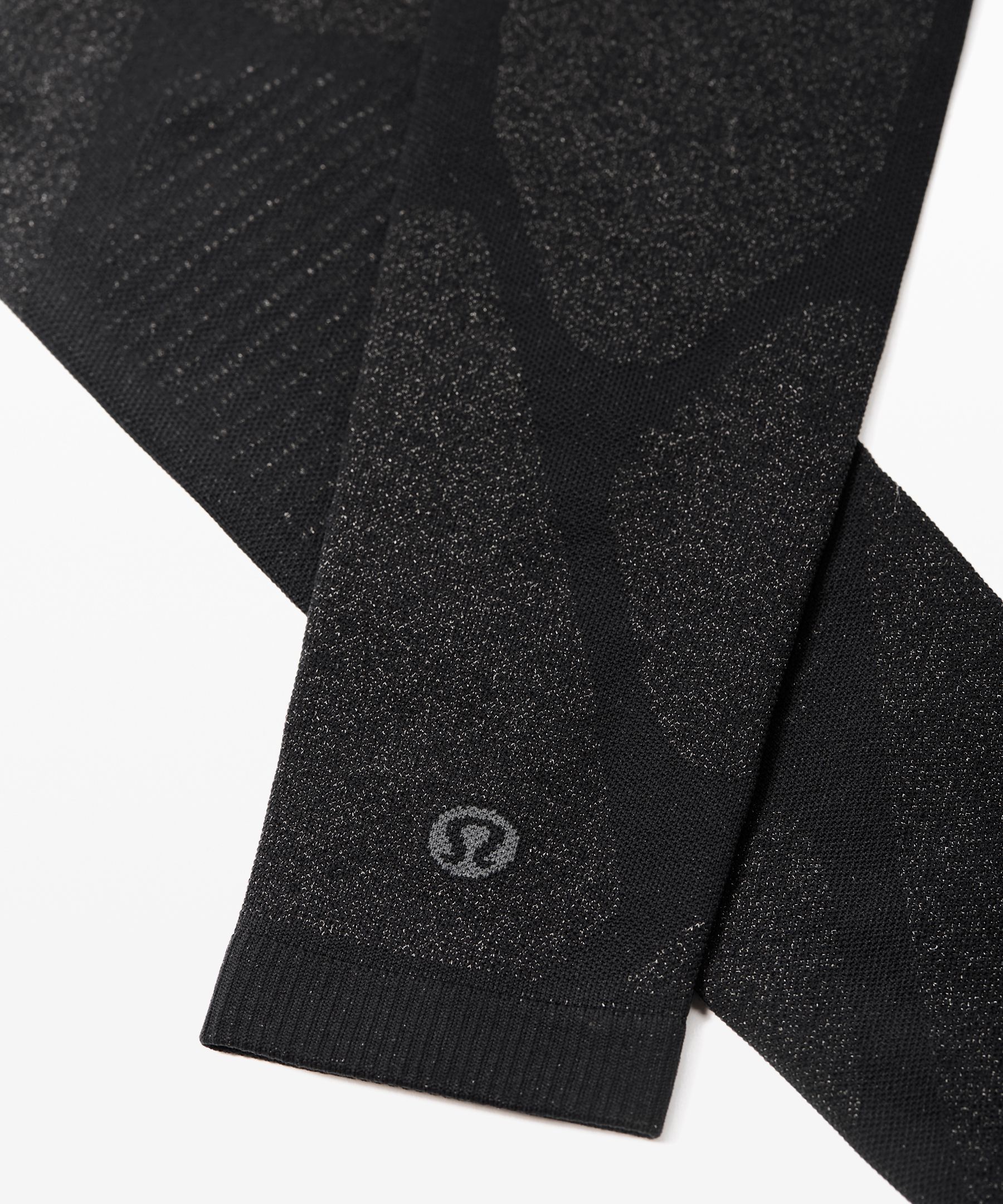 black City To Summit Arm Warmer Silver