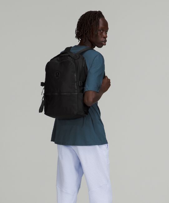 New Crew Backpack *22L | バッグ | Lululemon JP