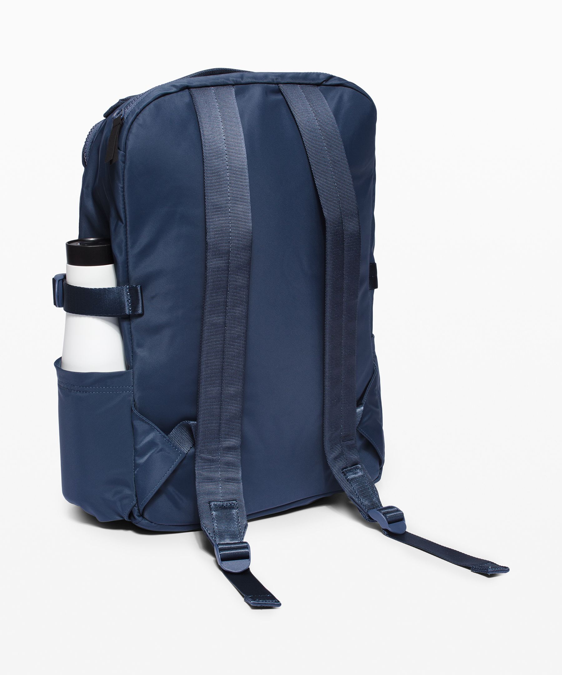 new crew backpack 22l