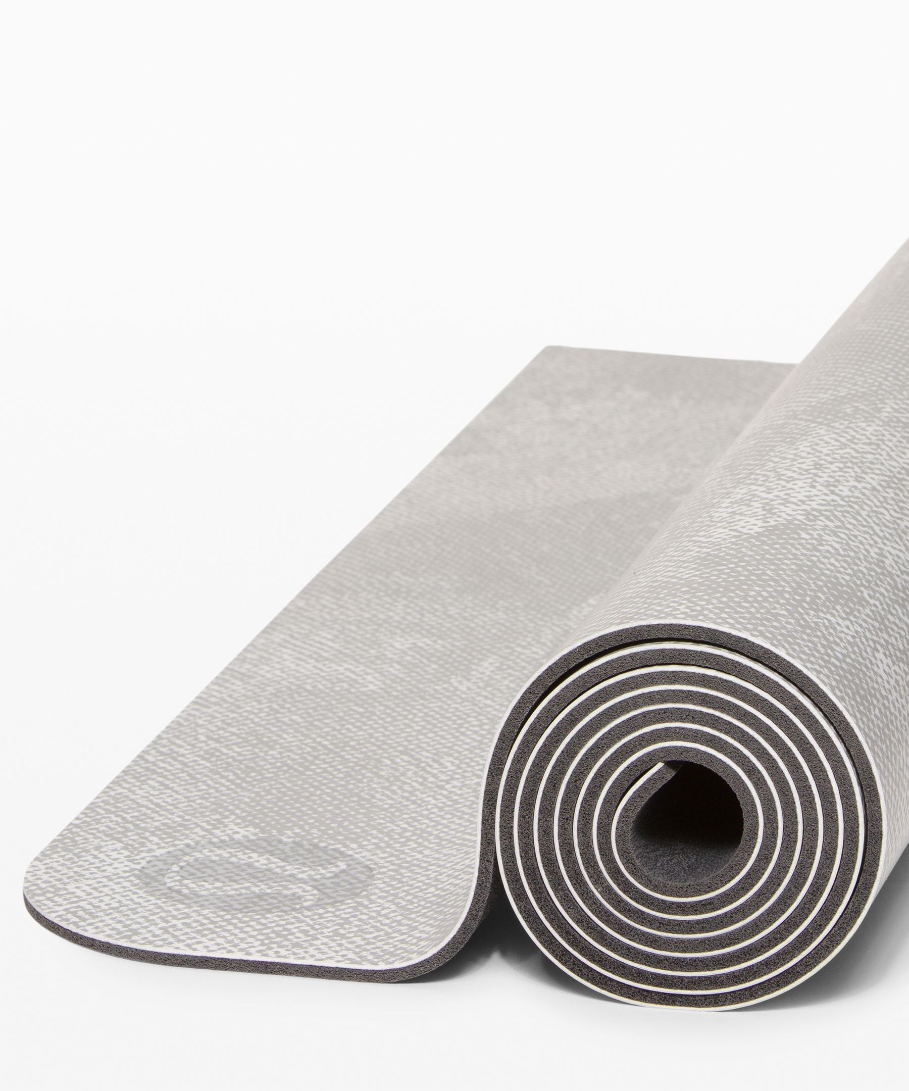 Reversible Mat 5MM in Ice Grey/White/Magnet Grey + Lift & Length Yoga  Blocks : r/lululemon