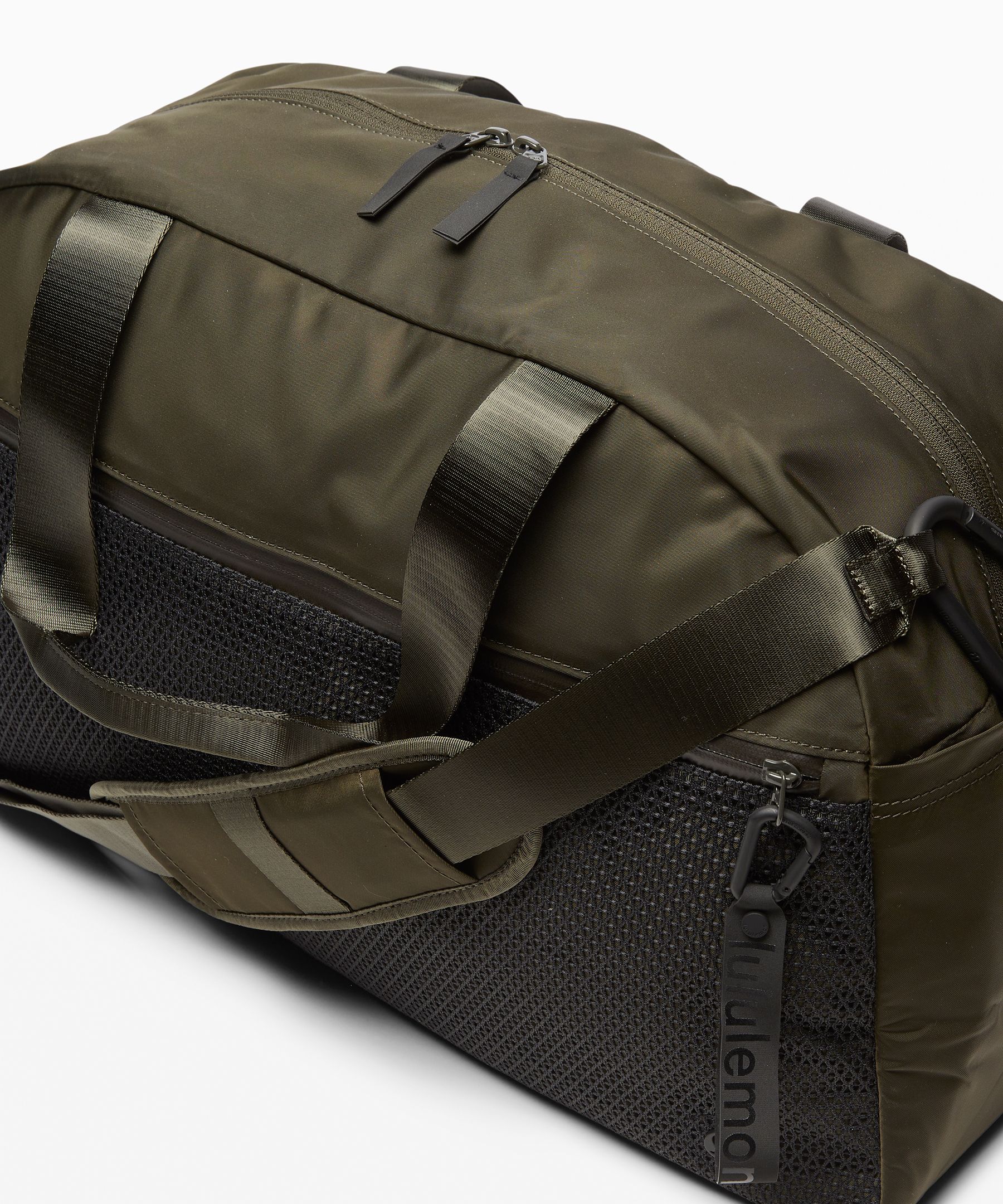 lululemon duffel review