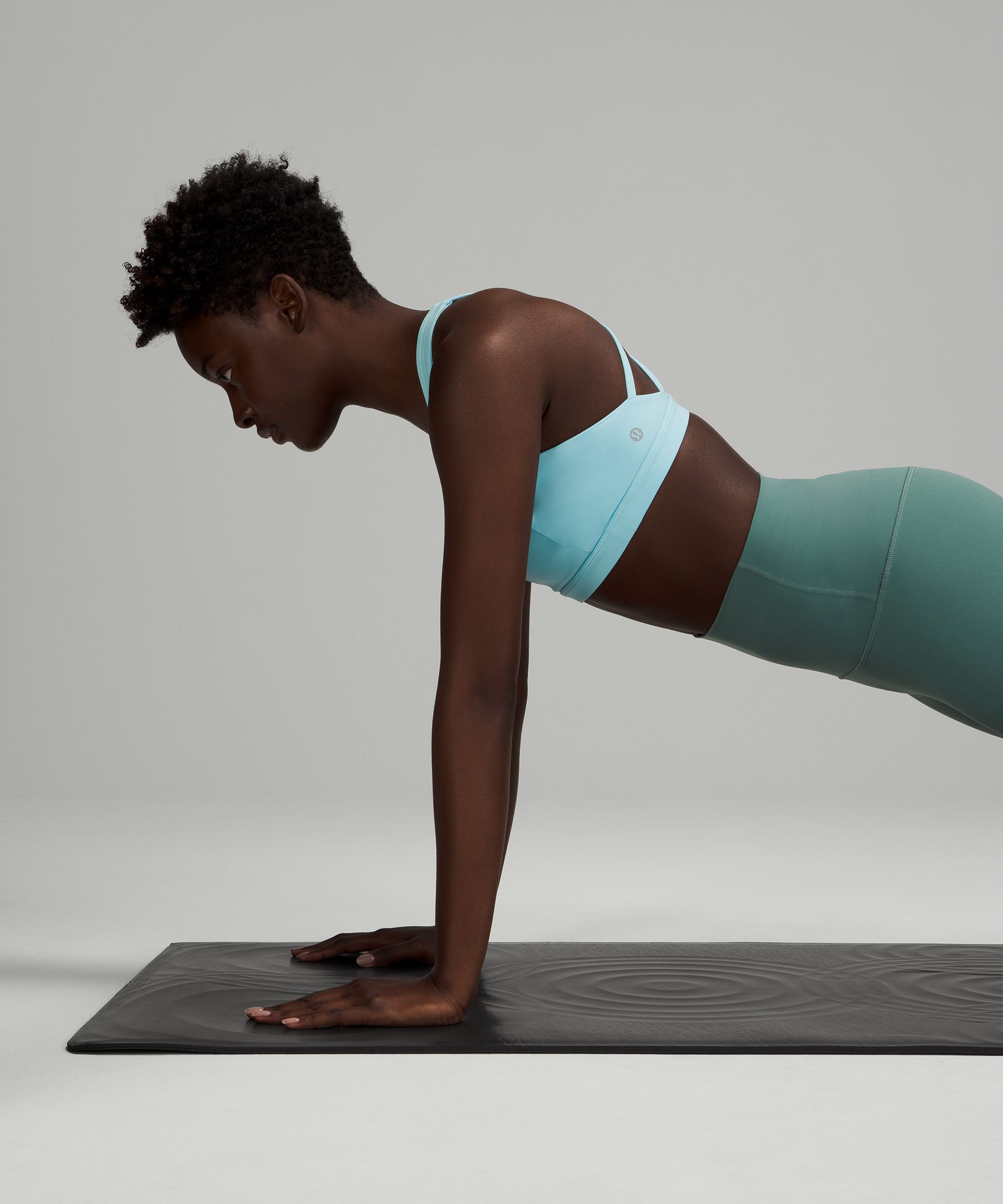 Lululemon 'Take Form' Yoga Mat Uses 3D Ridges to Perfect Your