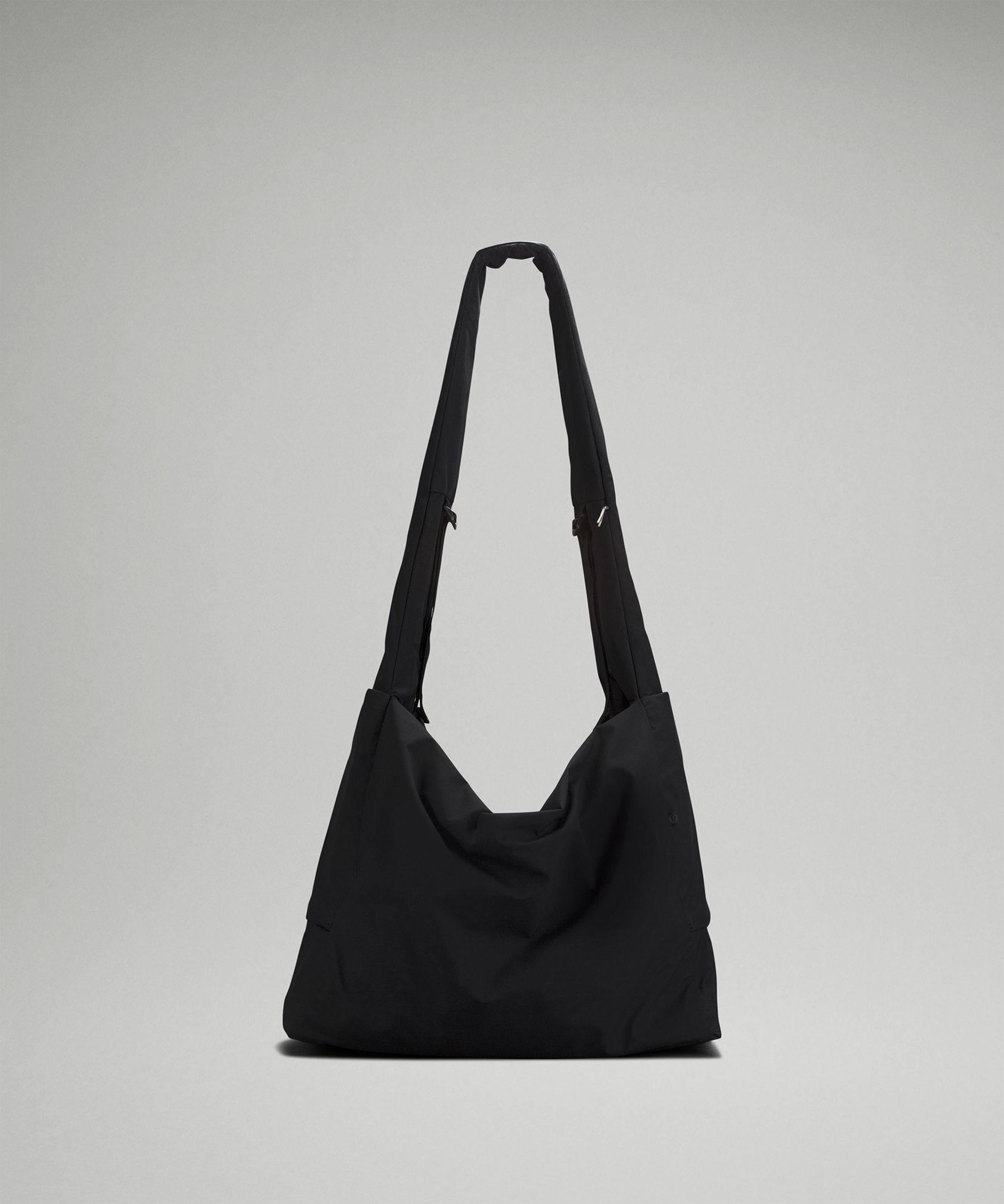 Lululemon on sale nylon bag