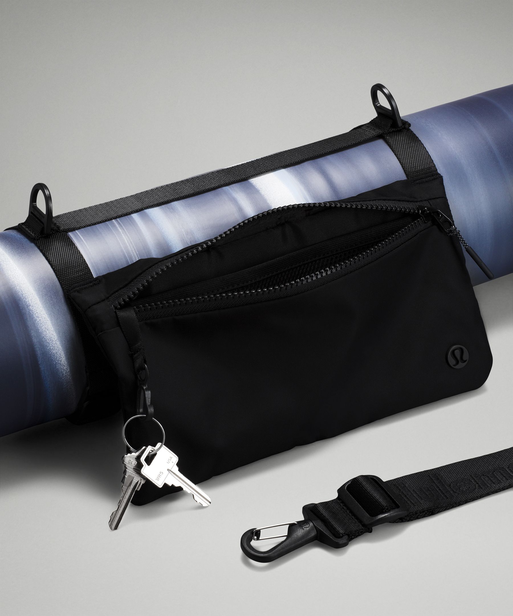 Lululemon Yoga mat carrier bag with shoulder strap black