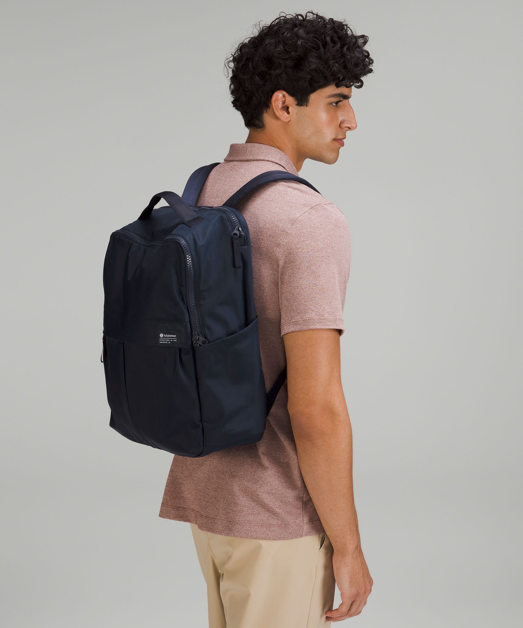 日本ショップ ルルレモン Everyday Backpack 2.0 23L - バッグ