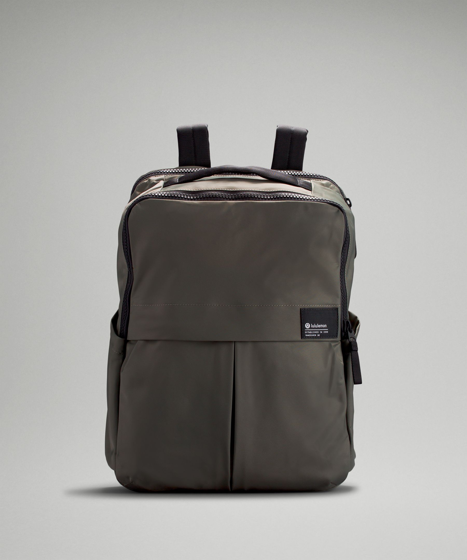 Lululemon On The Move Everyday Backpack Grey Sage 2.0