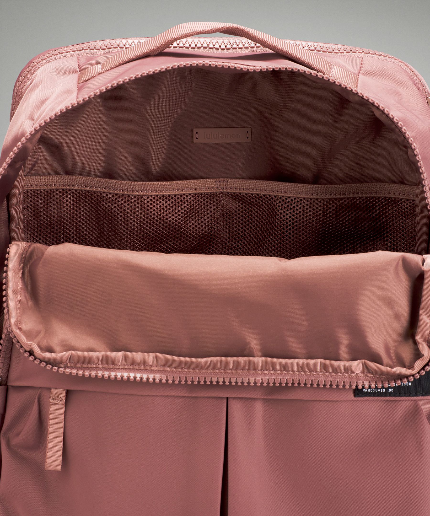 Lululemon Everyday Backpack 2.0 Review | International Society of