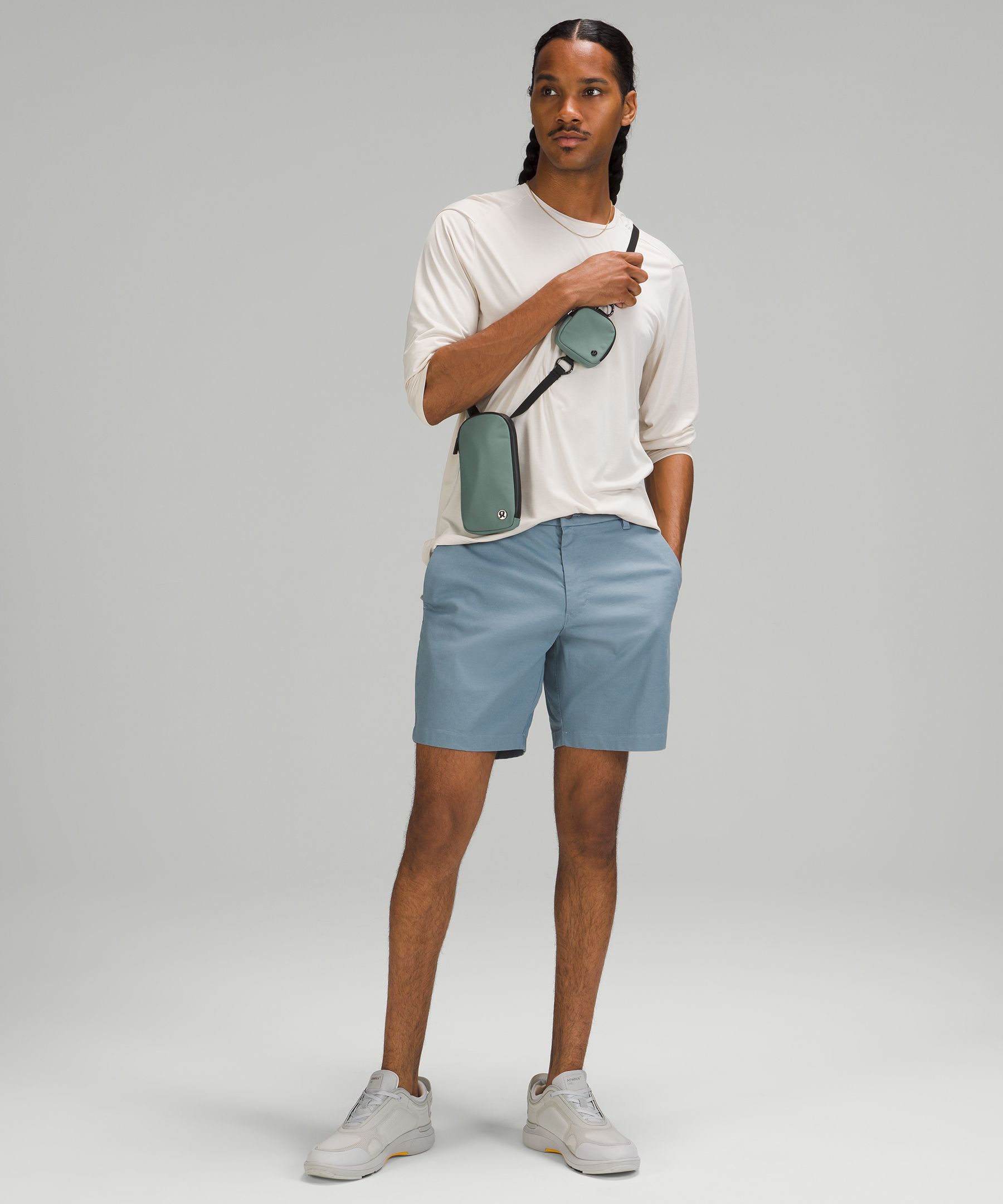 Lululemon Modular Phone Crossbody Bag. 2